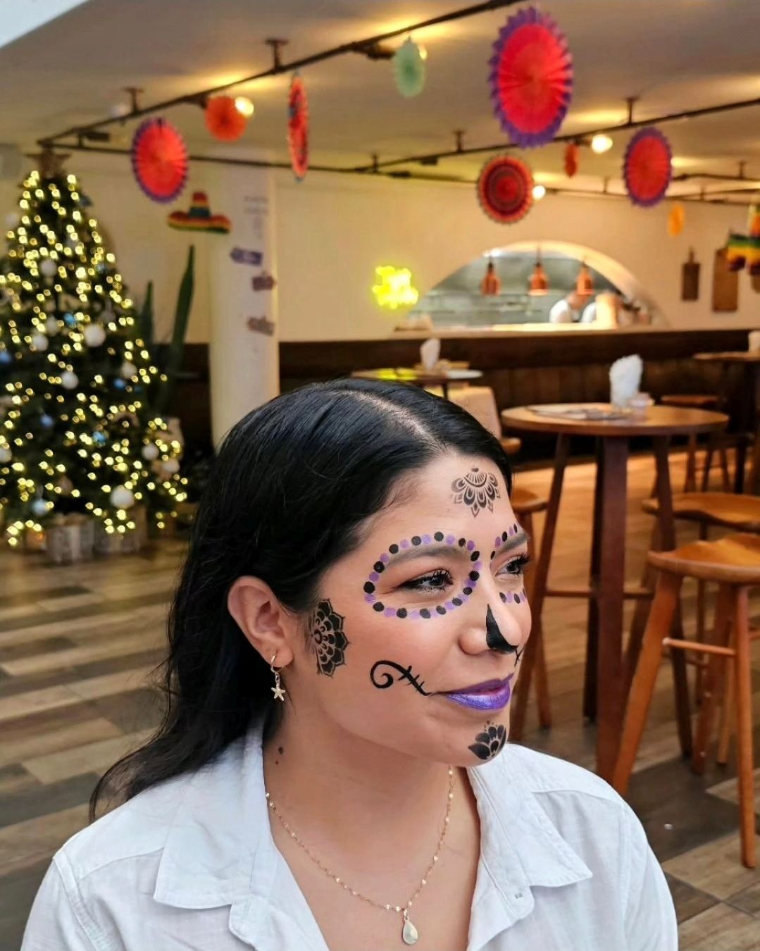 Sugar Skull Face Paint.
SPFX Makeup.
Halloween Makeup.
Theatre Makeup.
Creative Makeup.