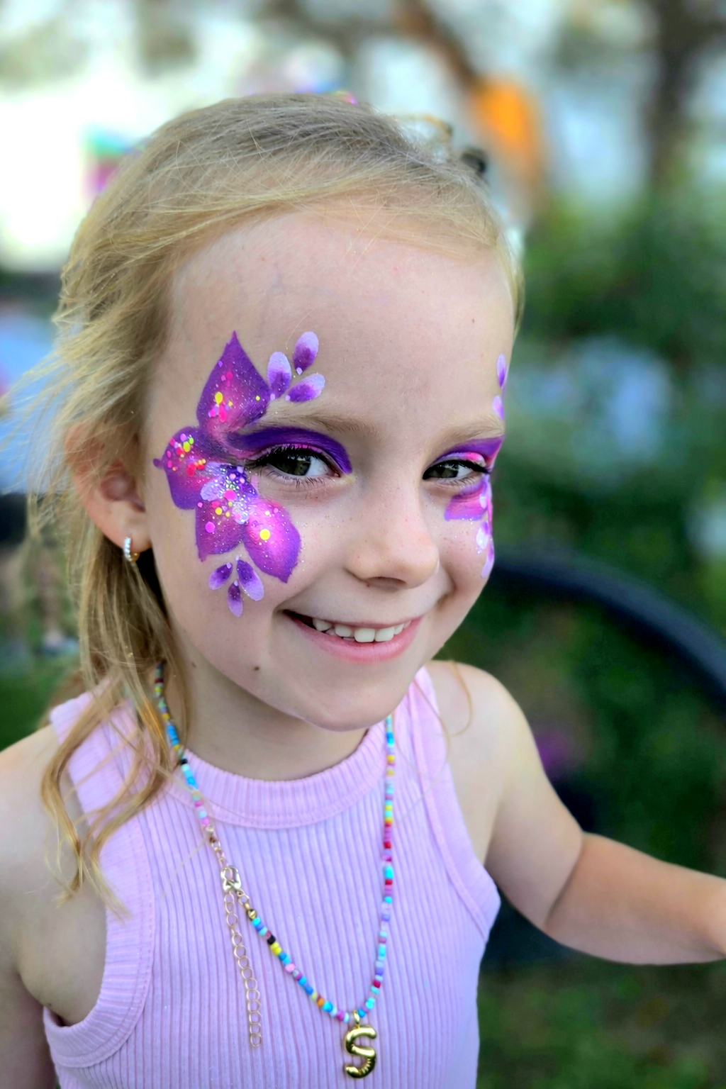 Flower Face Paint.
Kids Face Paint Party.