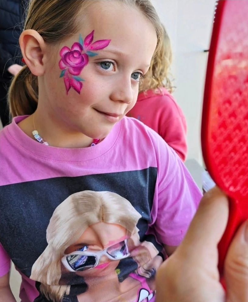 Northern Beaches Face Painter and Balloon Twister
Servicing Northern Beaches, Manly, Freshwater, Balgowlah
