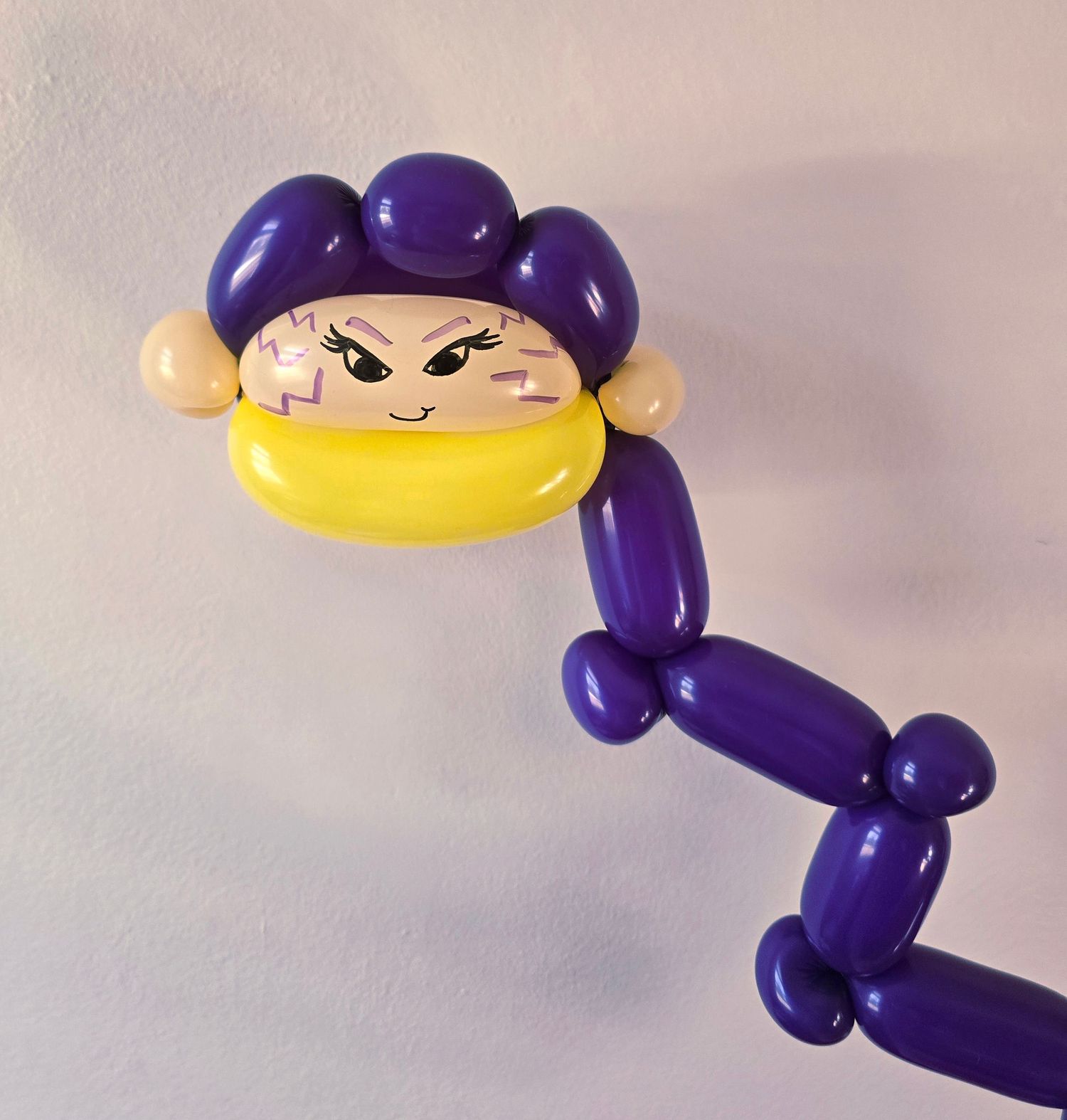 Kpop Balloon Twist Art.
Professional Balloon Twisting.