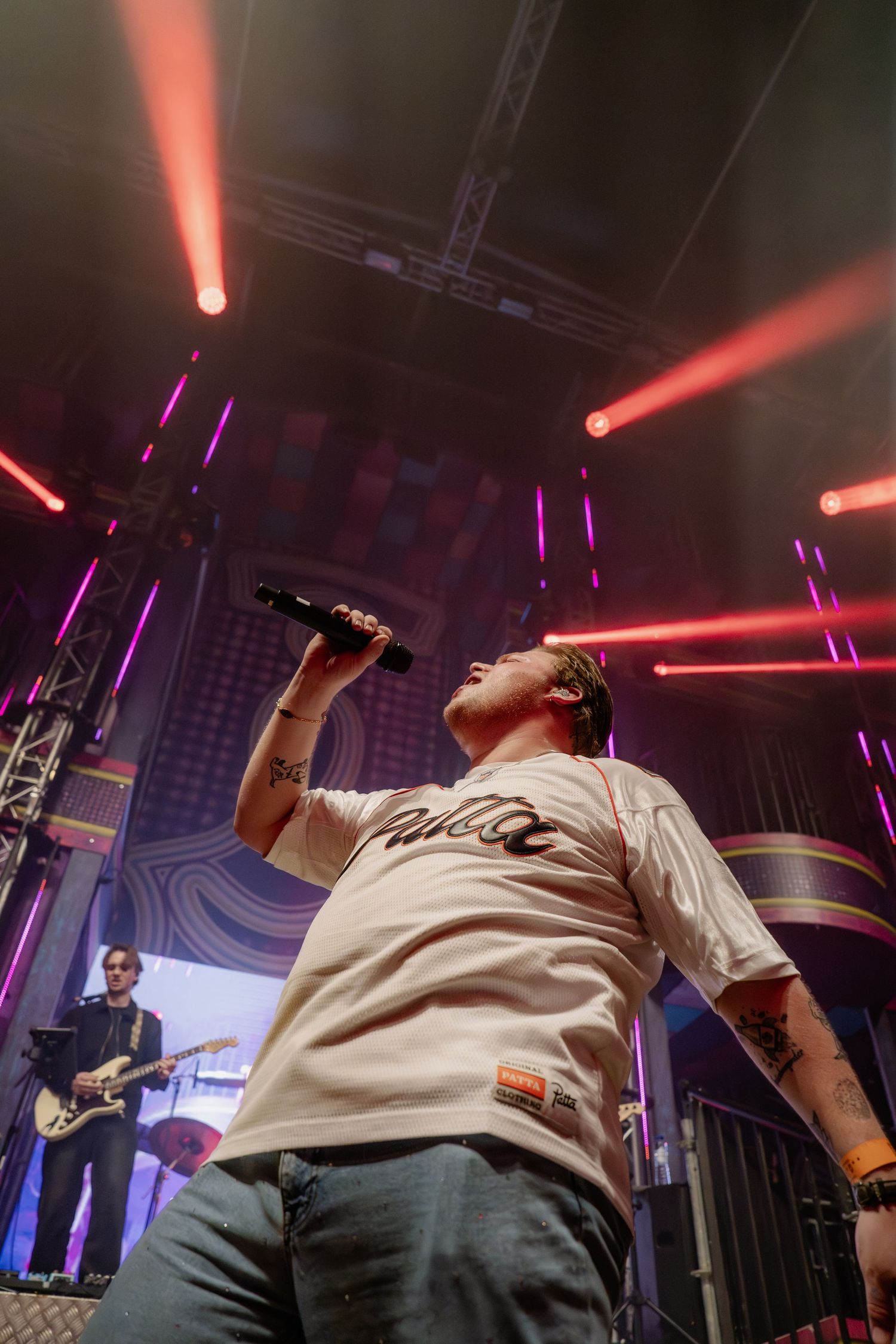 Concertmoment van Jerome tijdens Paaspop festival, professionele fotografie Eva Berendse