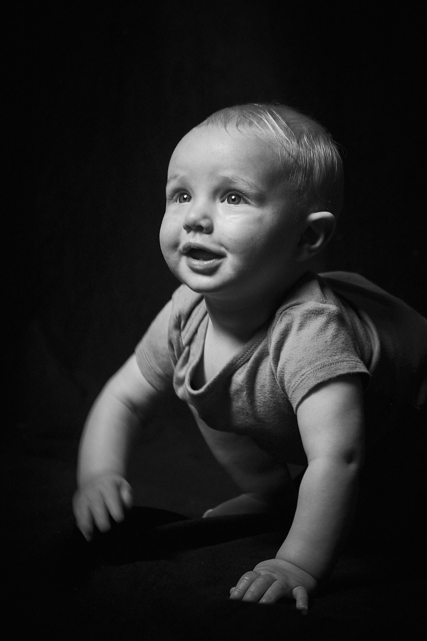 Modern family photography with toddler