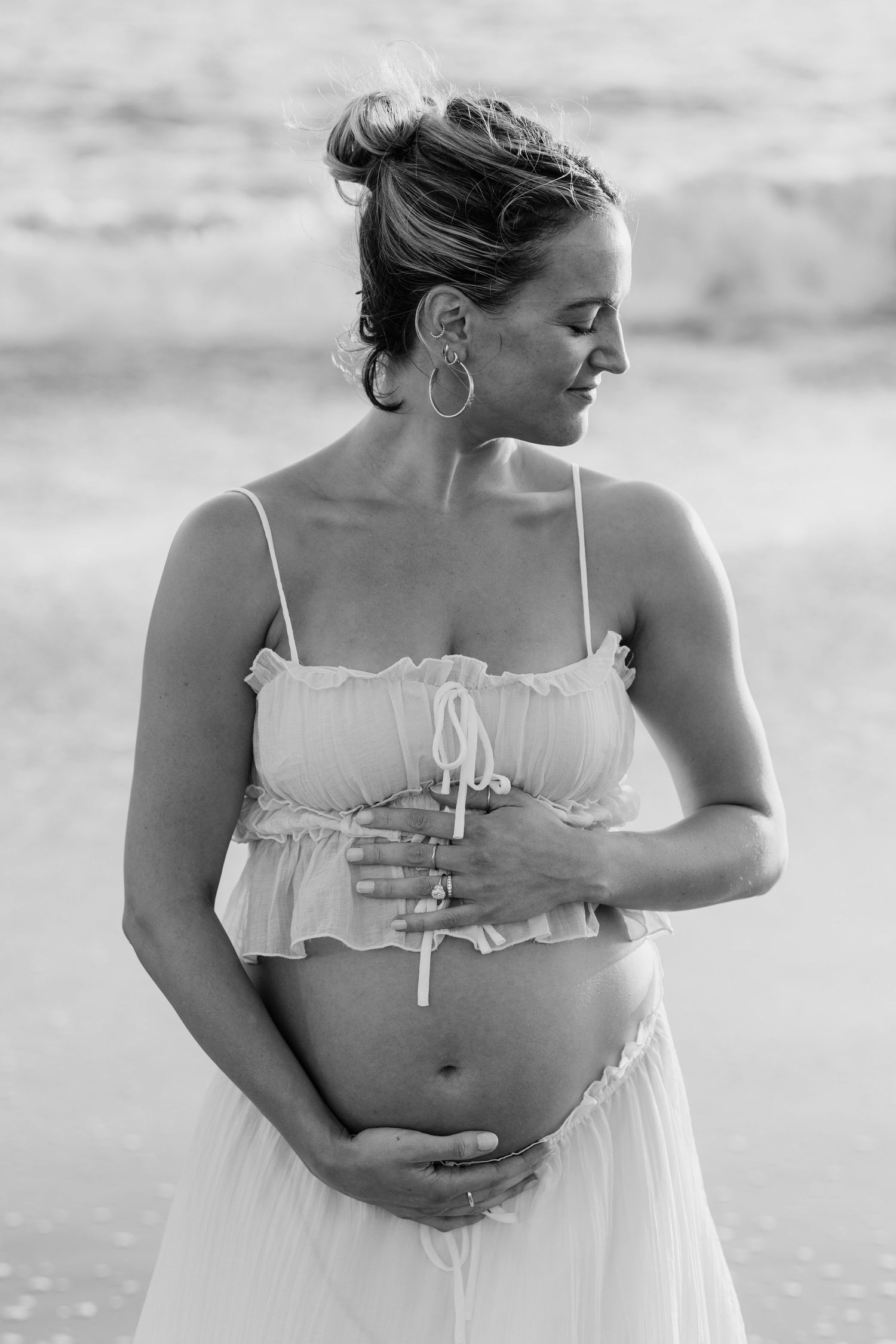 Maternity photoshoot with ocean views in Puerto Vallarta luxury villa