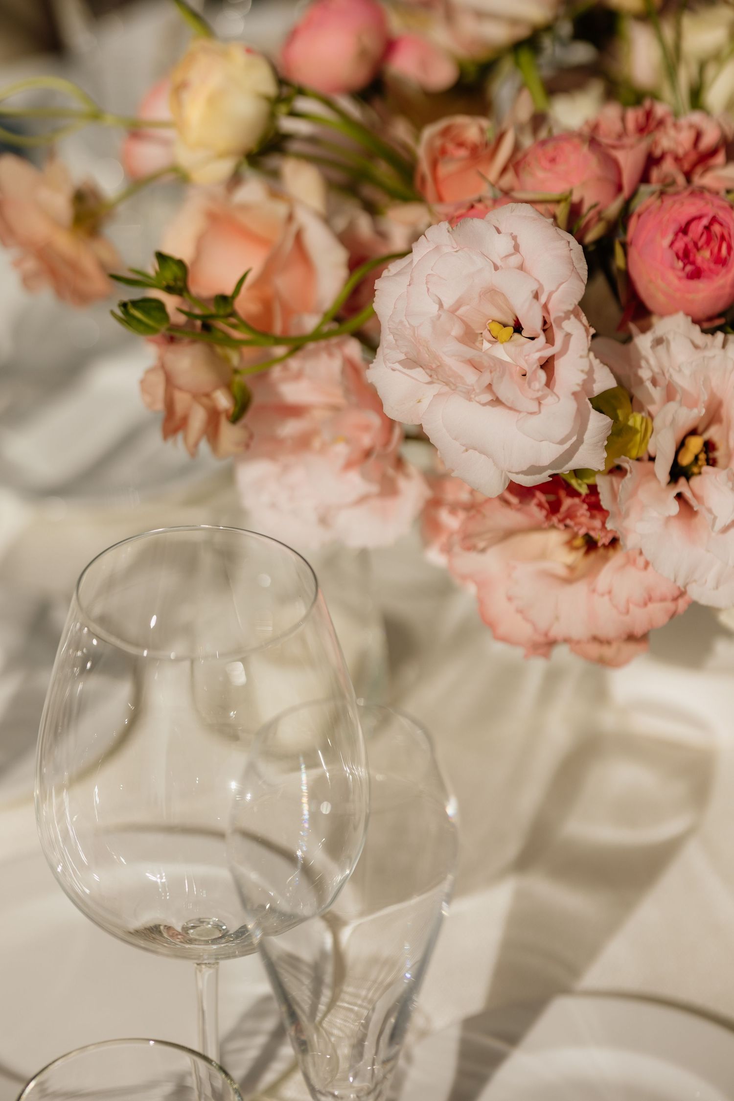 Reception table decor with tropical flowers in Puerto Vallarta
