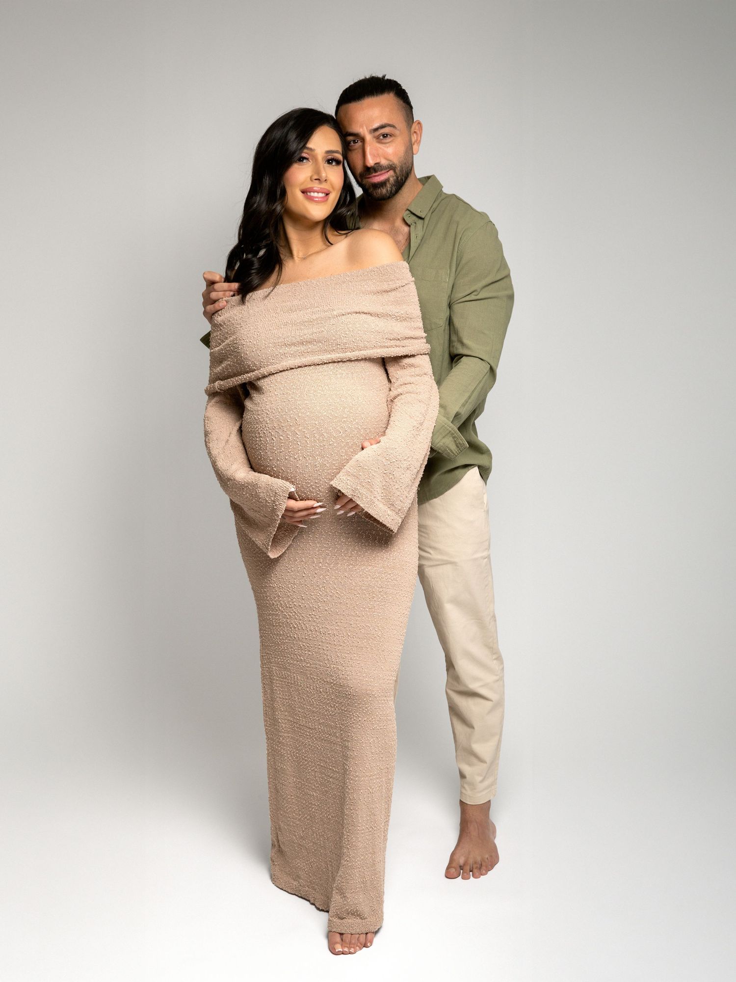 Pregnancy photography portrait in a Melbourne photo studio