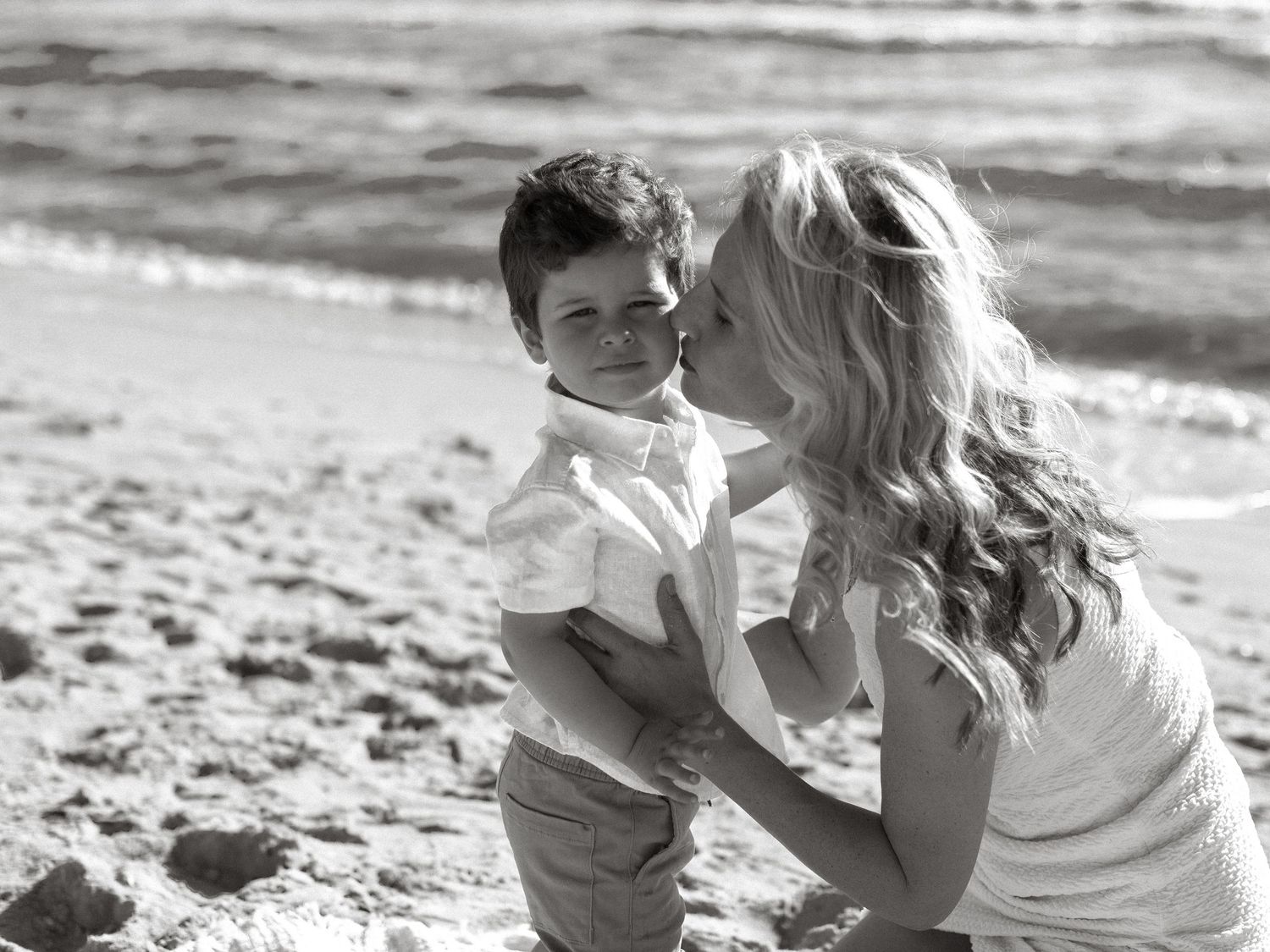 Outdoor family photography session with natural light