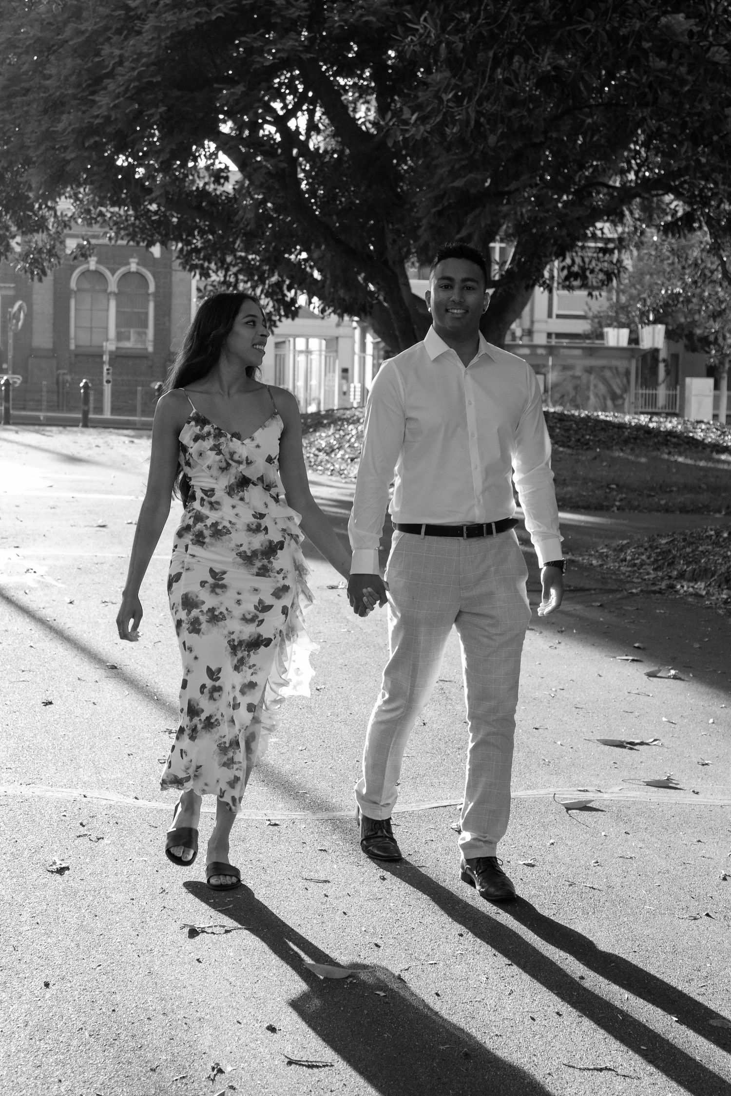 Romantic outdoor photography session for a couple