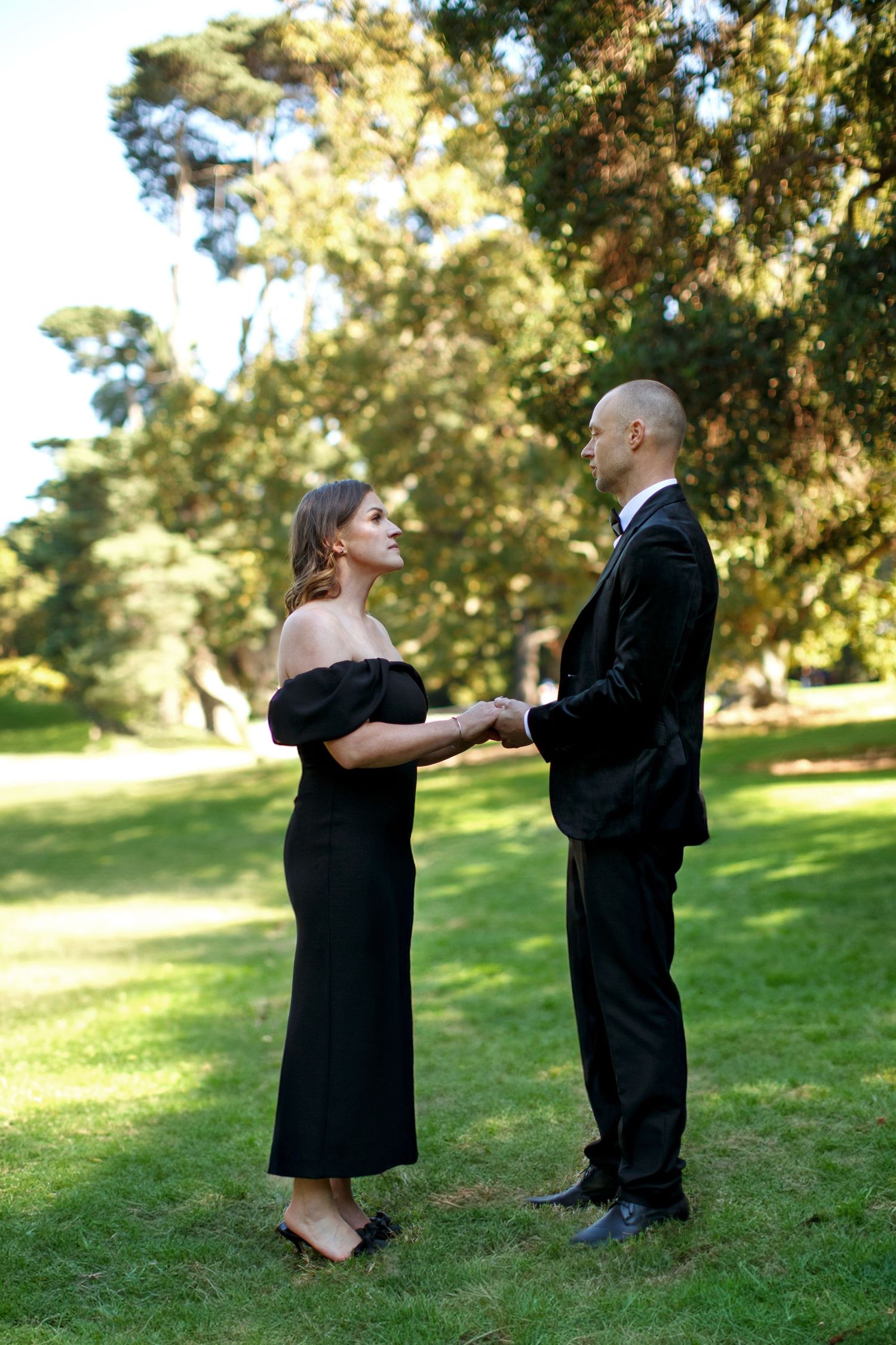 Love story photography portrait of a couple in a relaxed outdoor setting