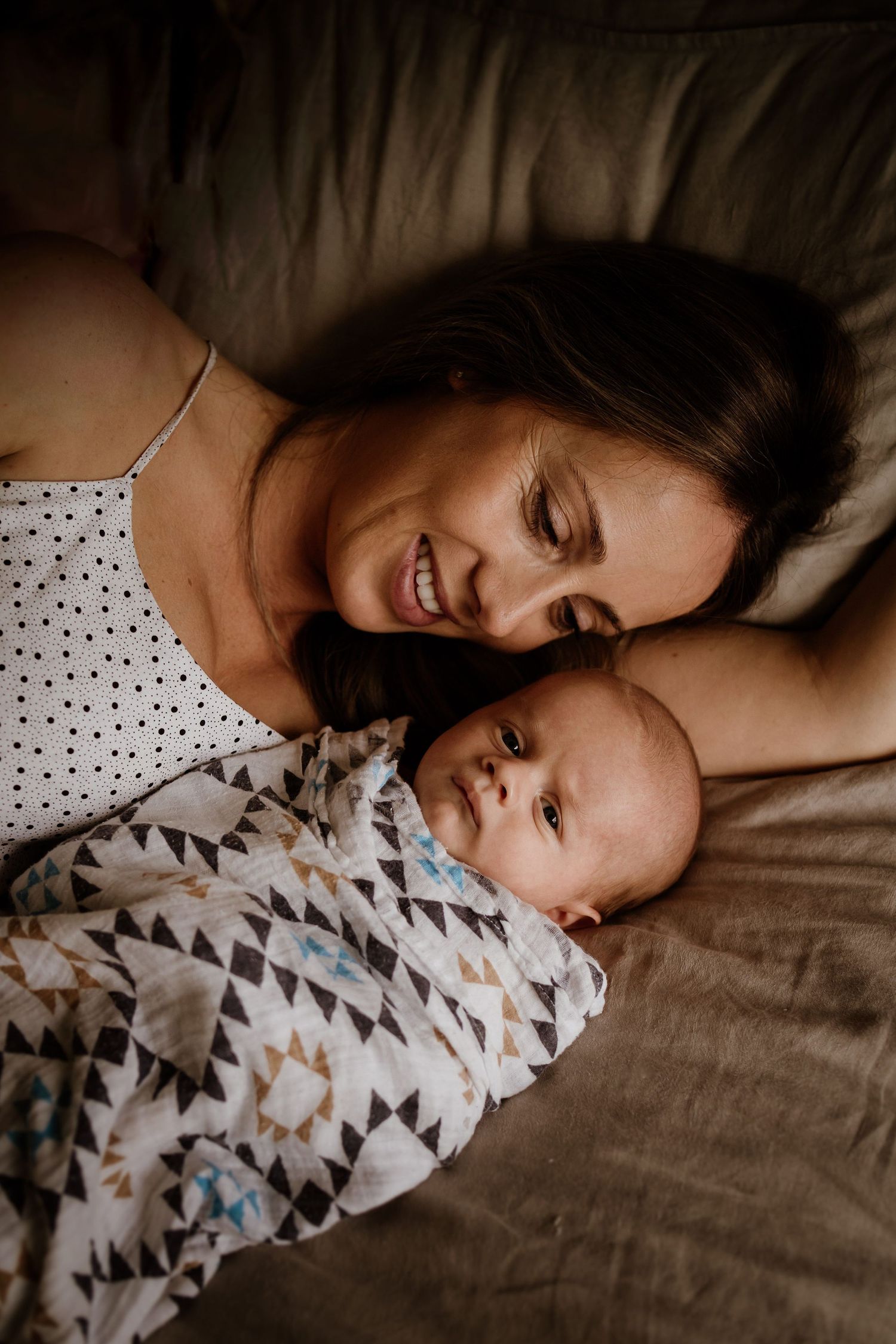 mum and baby cuddle