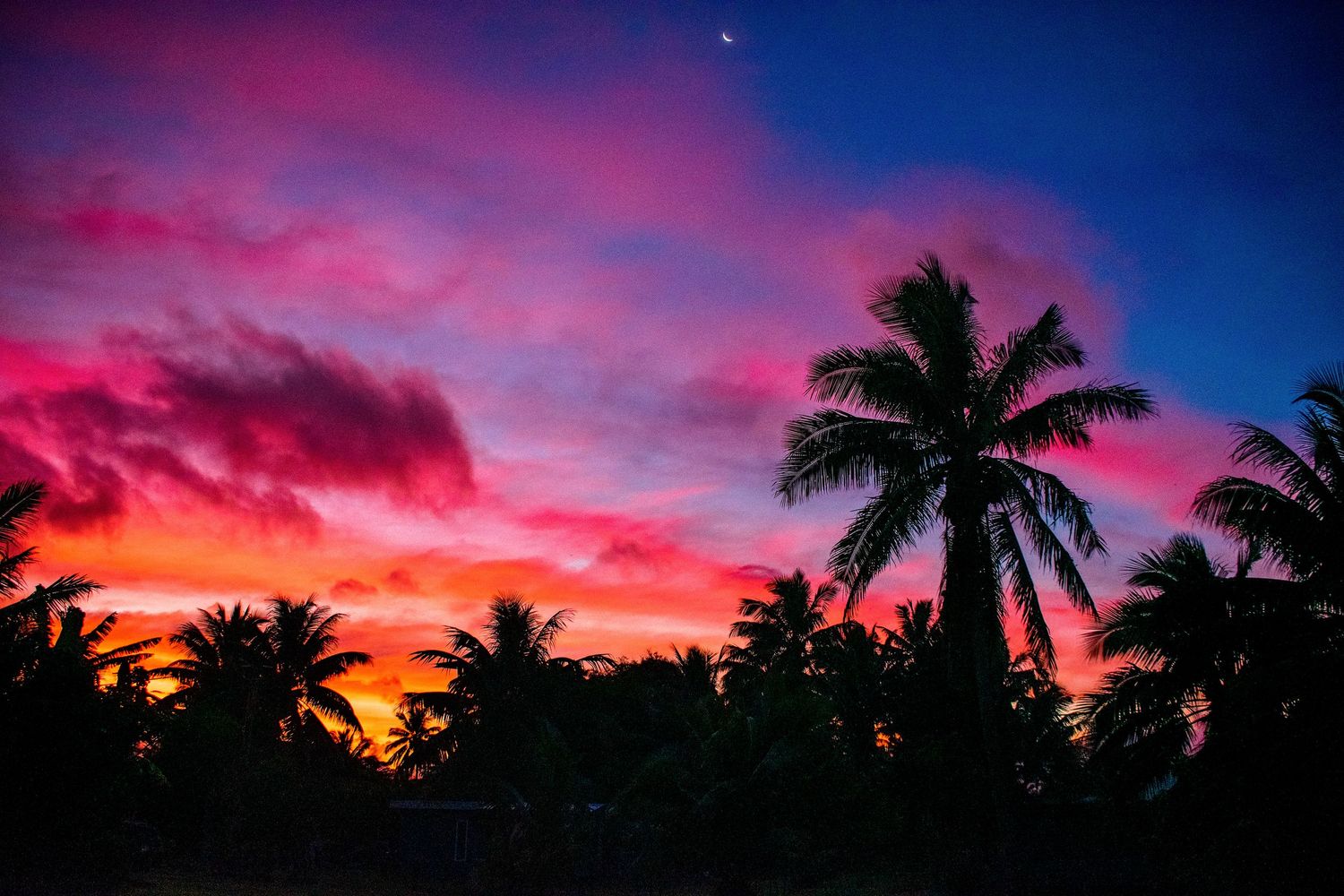 sunset over rorotunga