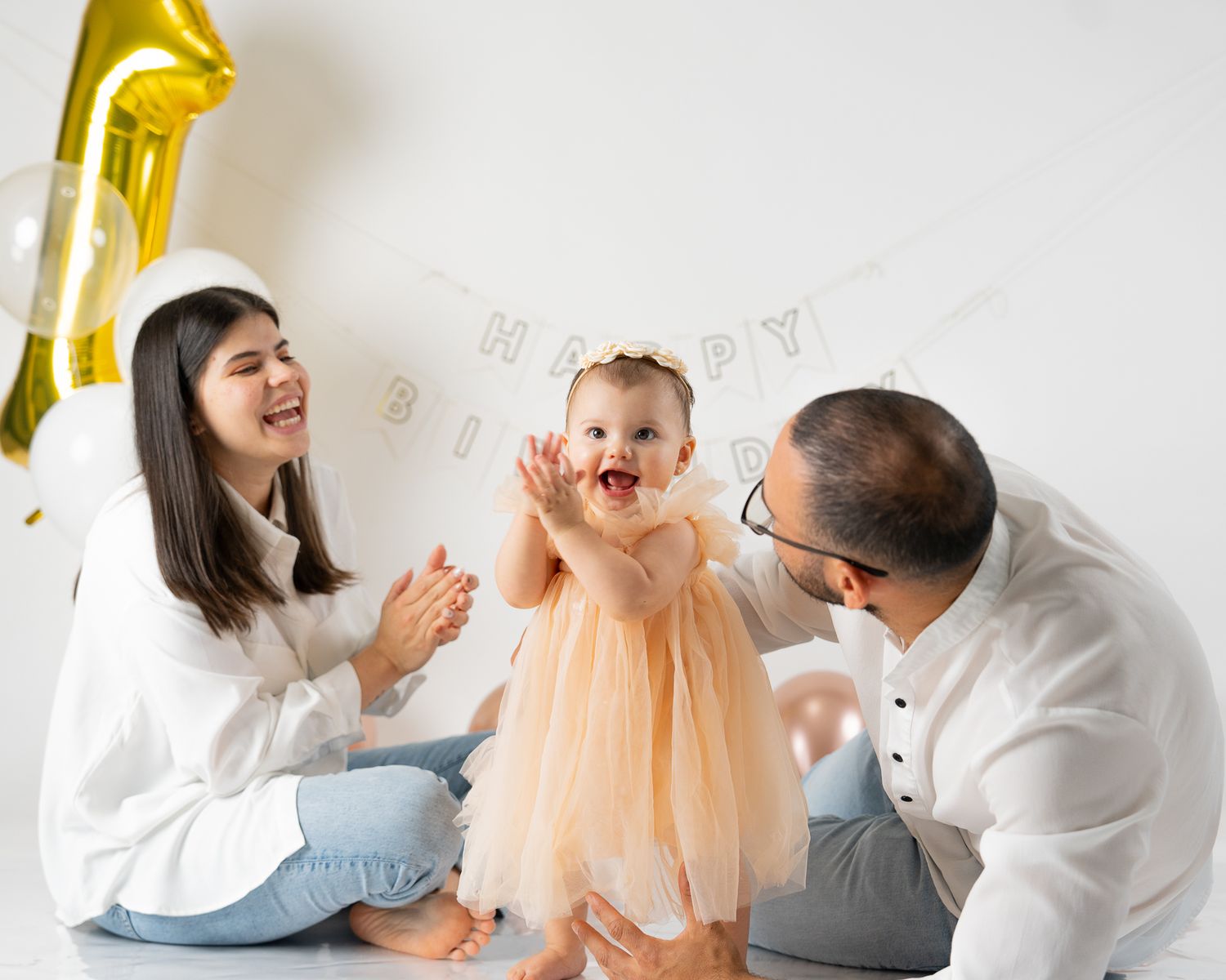 Sesión smash cake infantil en estudio en Orlando.
Smash cake kids photoshoot in studio, Orlando.