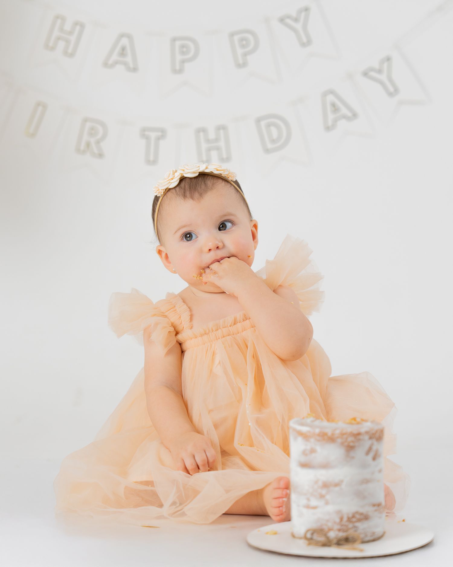 Sesión smash cake infantil en estudio en Orlando.
Smash cake kids photoshoot in studio, Orlando.