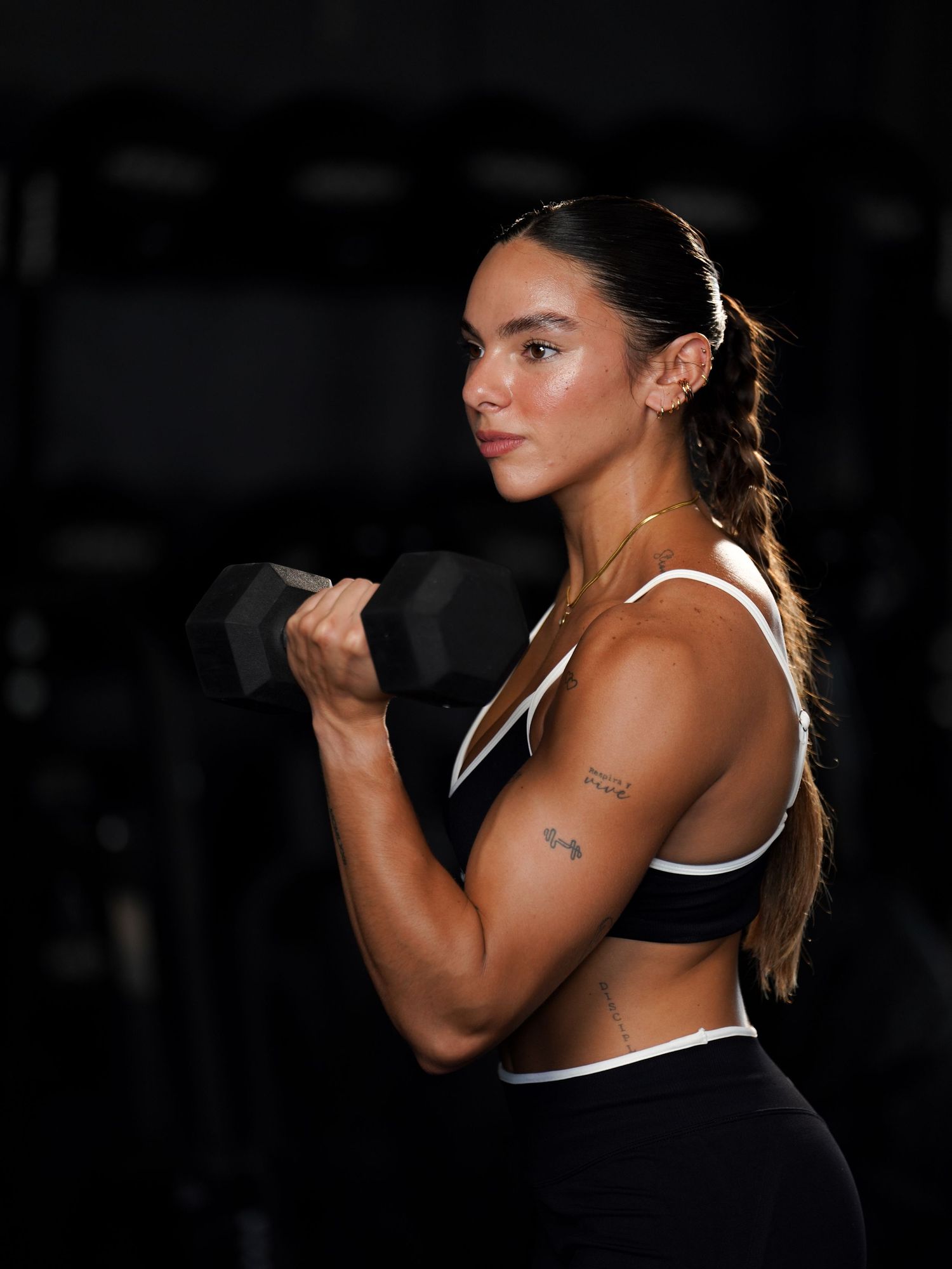 Fotografía deportiva en Orlando, entrenamiento en gimnasio.
Fitness photography in Orlando, training at the gym.