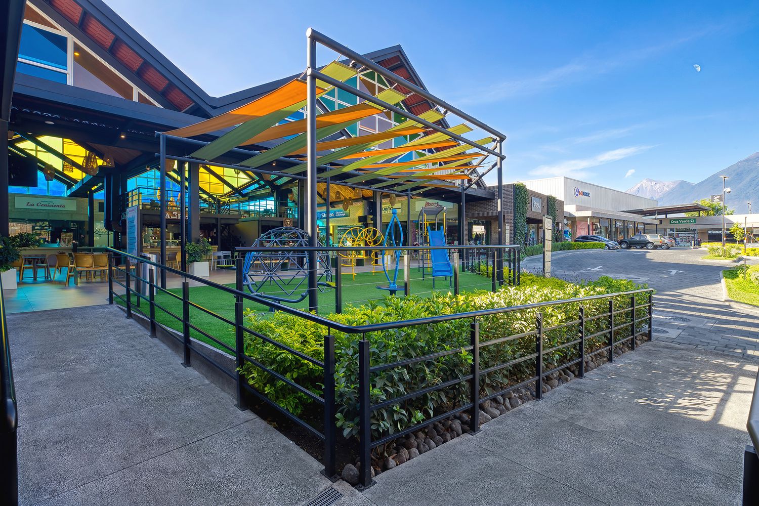 Fotografía y video de arquitectura en Guatemala para centro comercial, desarrolladoras, diseño de interiores y mobiliario.
