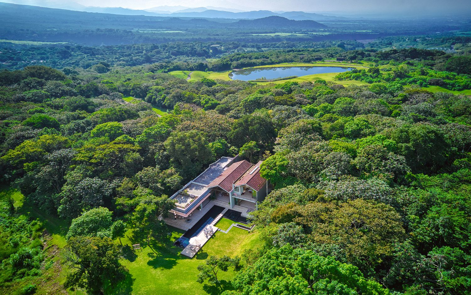 Fotografía y video de arquitectura en Guatemala para arquitectos, experiencias airbnb, diseño de interiores y mobiliario.