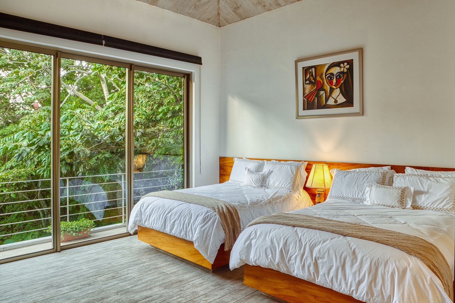 Fotografía y video de arquitectura en Guatemala para arquitectos, experiencias airbnb, diseño de interiores y mobiliario.