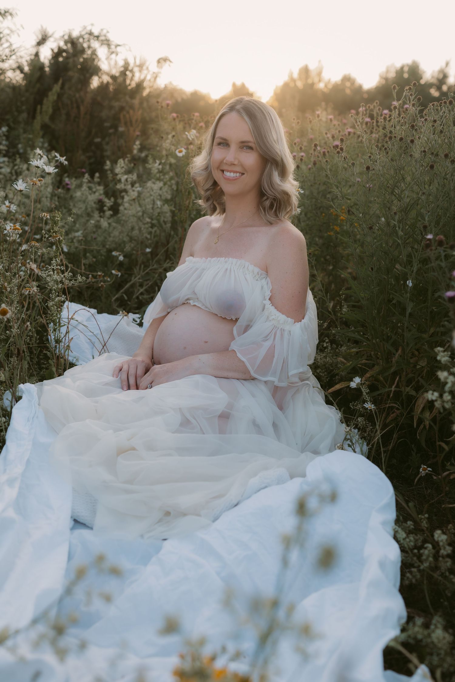 Oxfordshire maternity photographer
