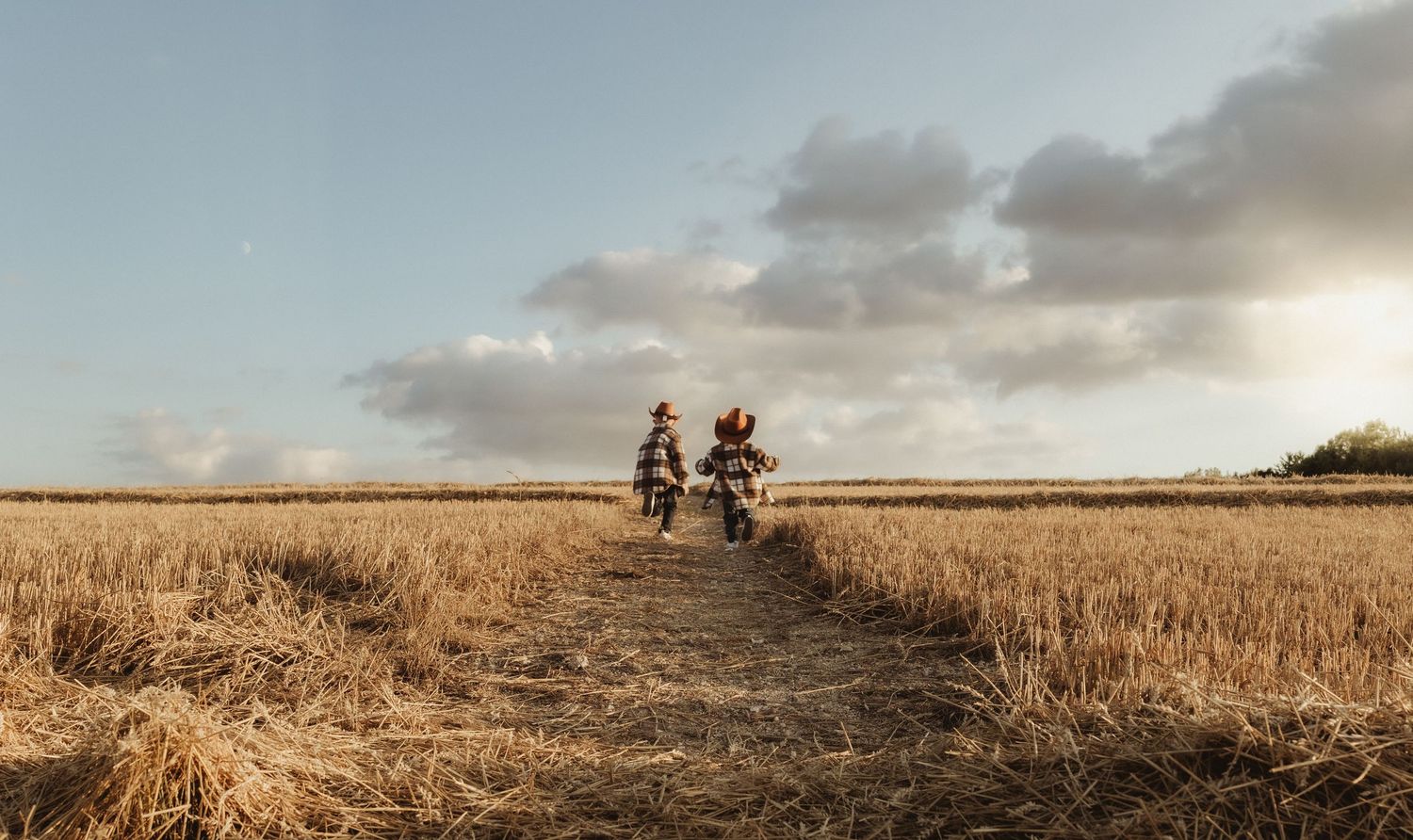 Oxfordshire motherhood photographer
