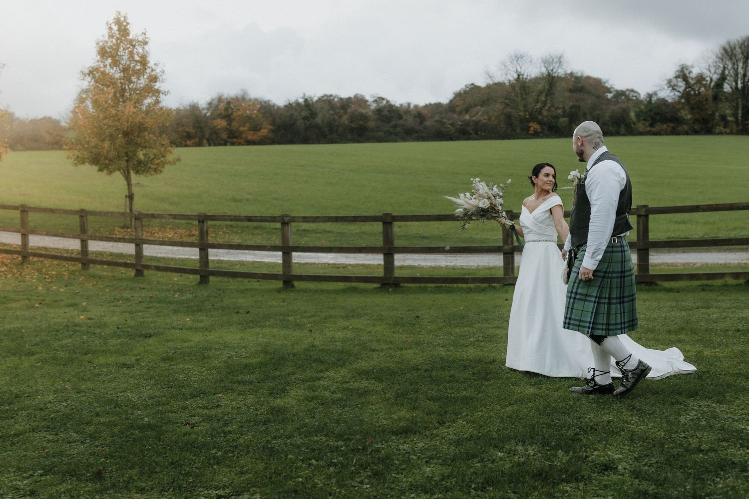 Oxfordshire wedding photographer