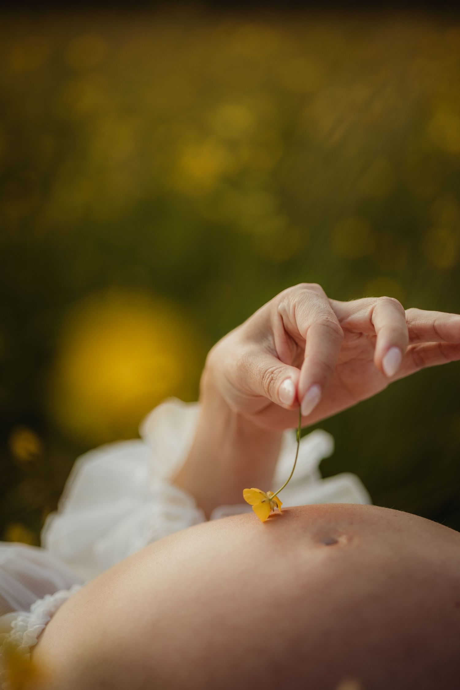 Oxfordshire maternity photographer