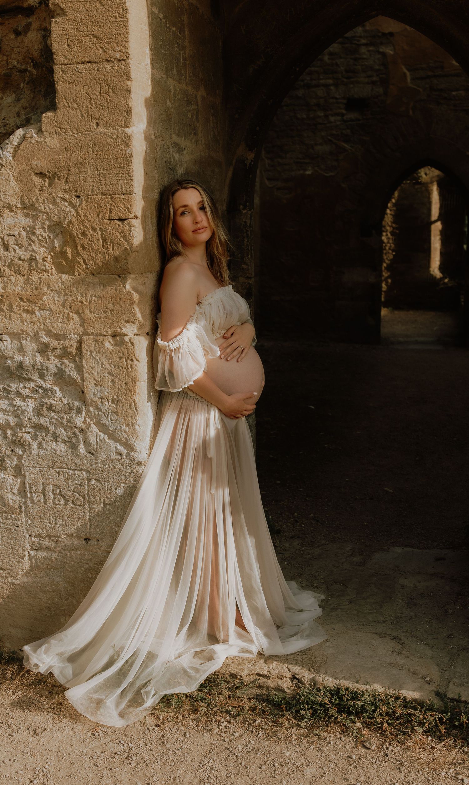Oxfordshire maternity photographer