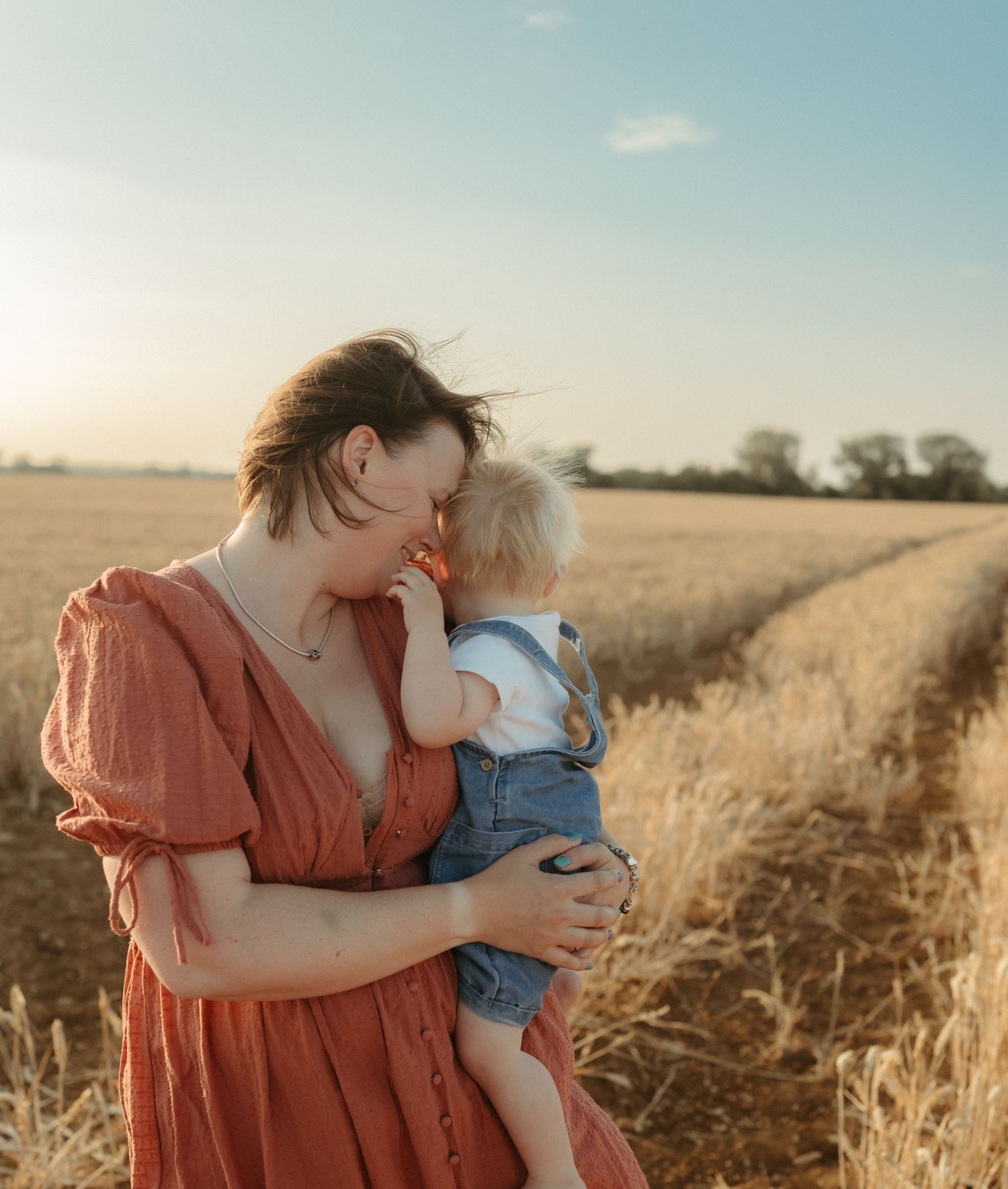 Oxfordshire motherhood photographer