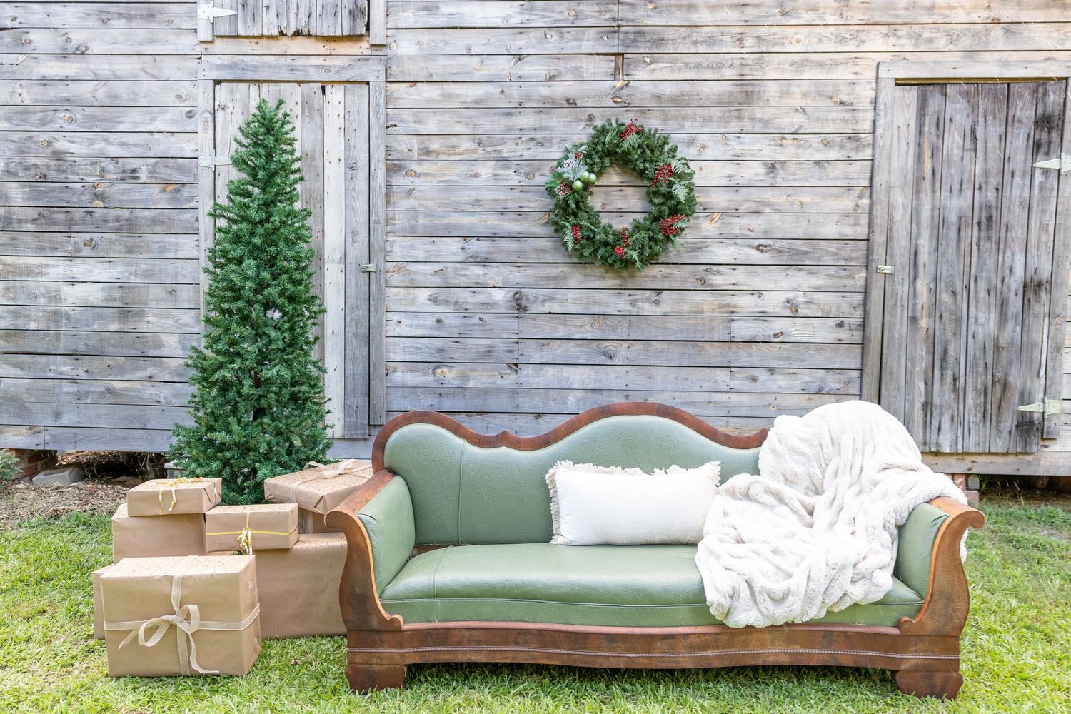 Christmas mini session in Clayton, NC booking for 2026.