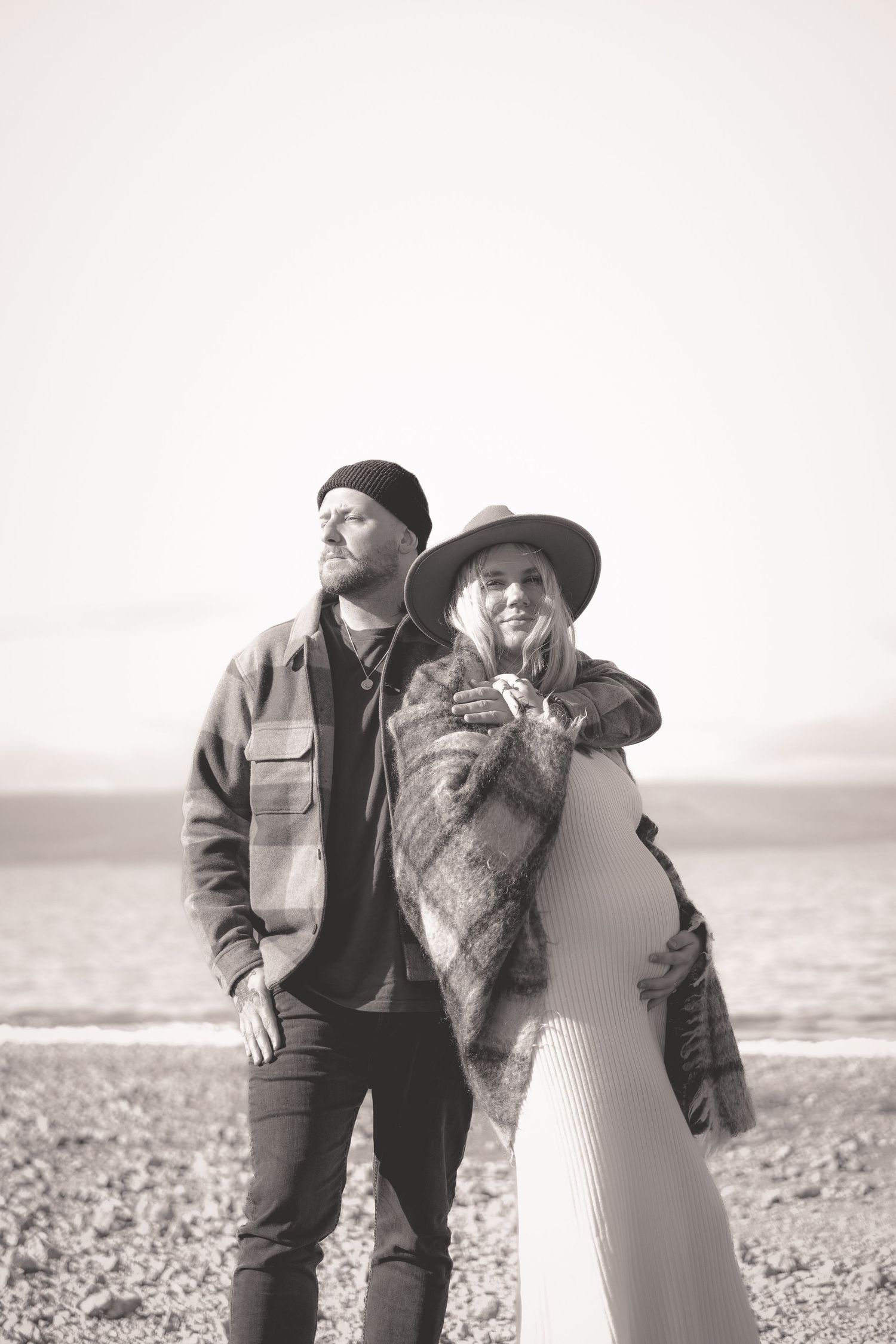 Kin & Sol Photography Tasmania — elegant studio and outdoor maternity portraits filled with light and emotion.