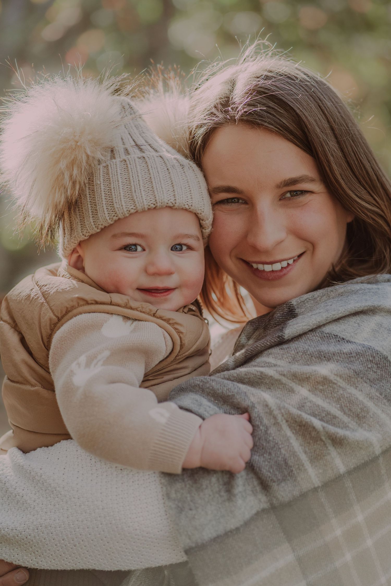 Kin & Sol Photography Tasmania — outdoor and lifestyle family portraits that feel real, warm, and timeless.
