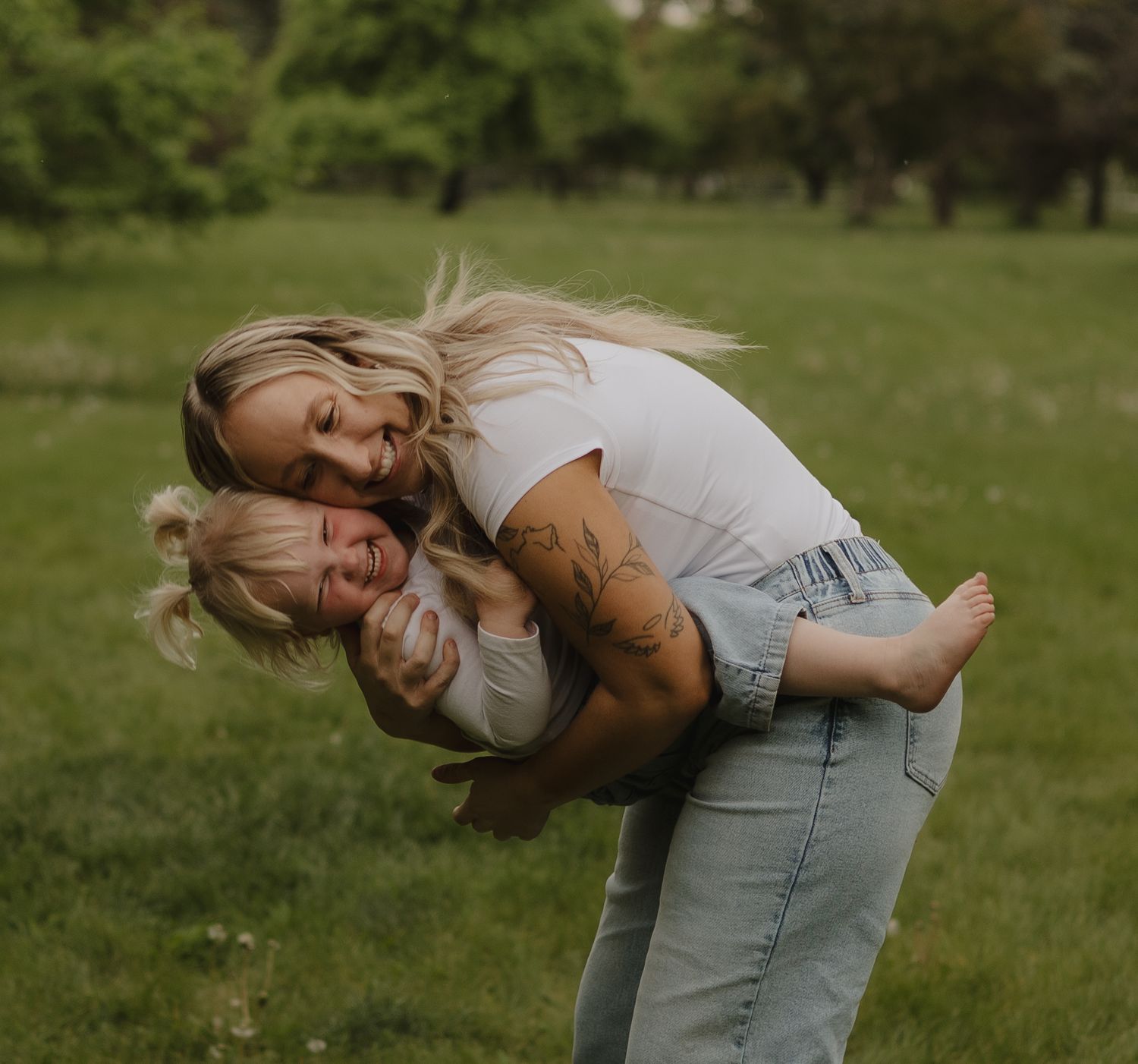 Mother and daughter at the beach. #iowa #Desmoines #desmoines #ankeny #iowa #Iowa #midwest