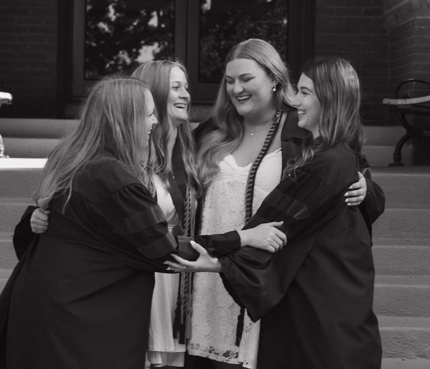 College seniors at Drake friends. Drake University. #DrakeUniversity #iowa #desmoines