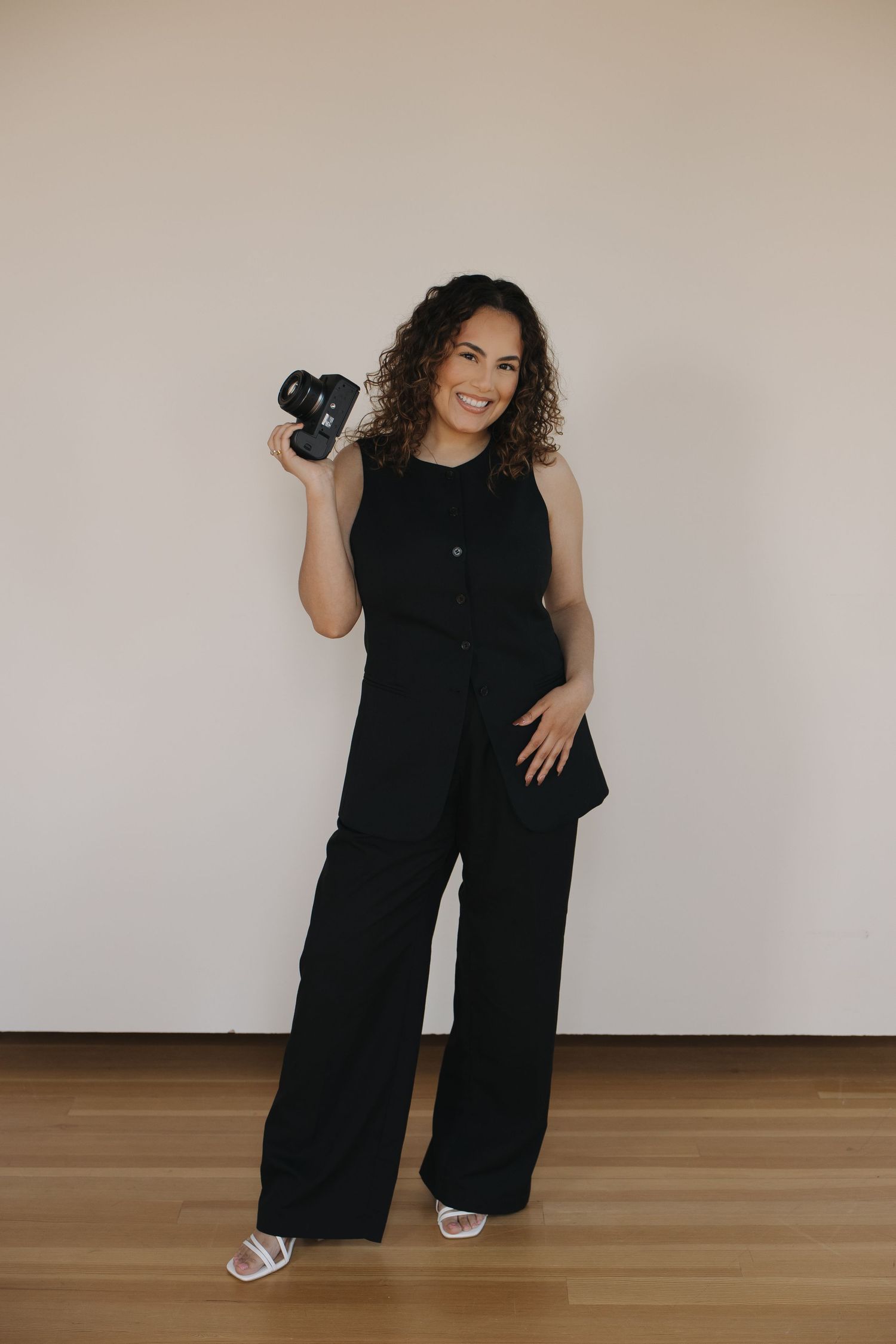 Photographer in the midwest. Serving Iowa, MN, WI, MI, AZ, IA