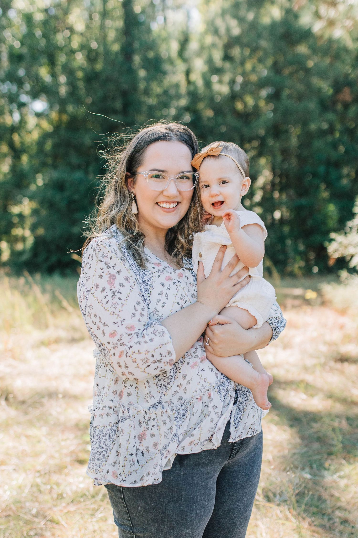 mom and baby photo in a field. baby. natural light