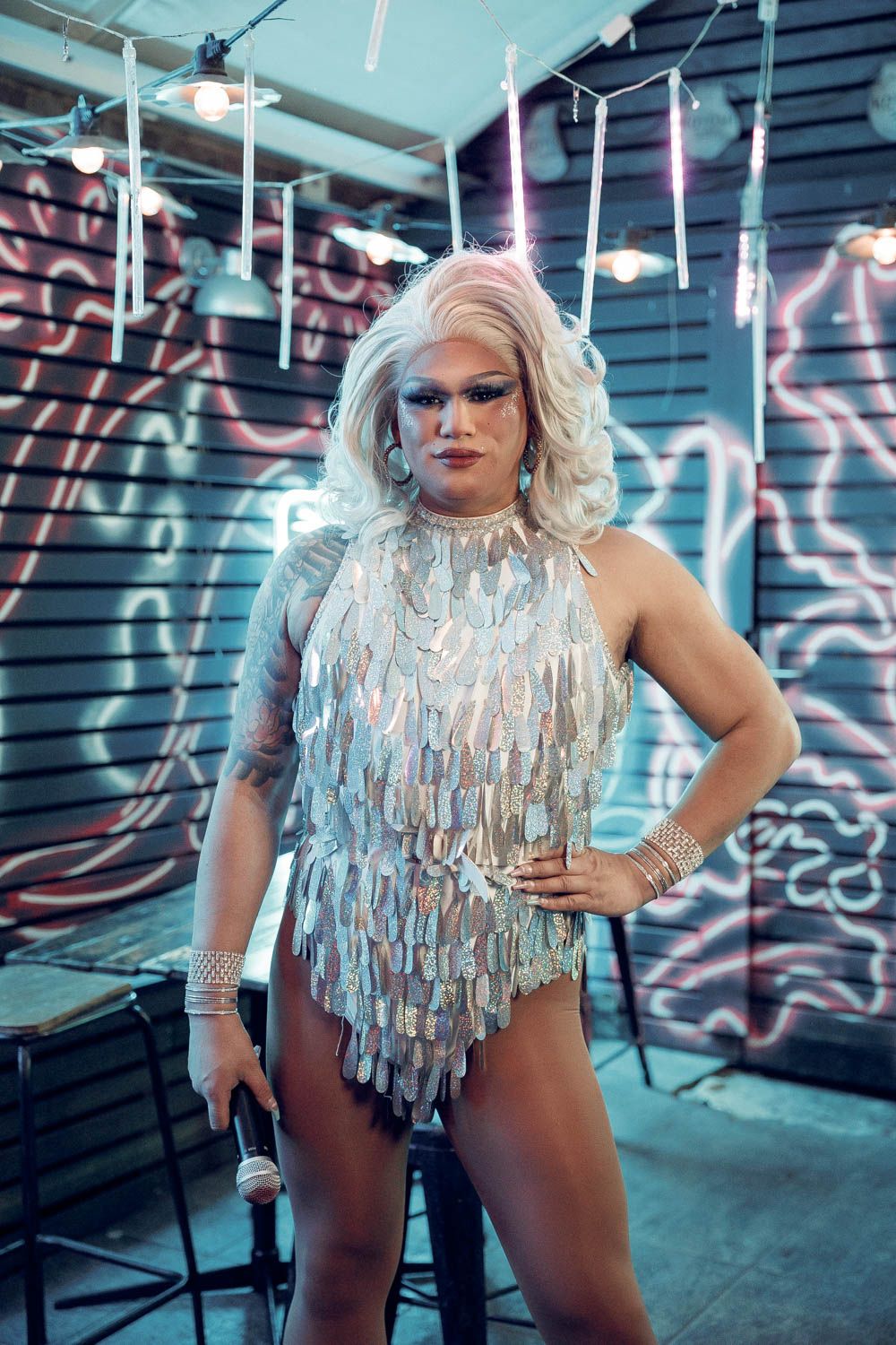 photo of a drag queen in sydney by sam haber