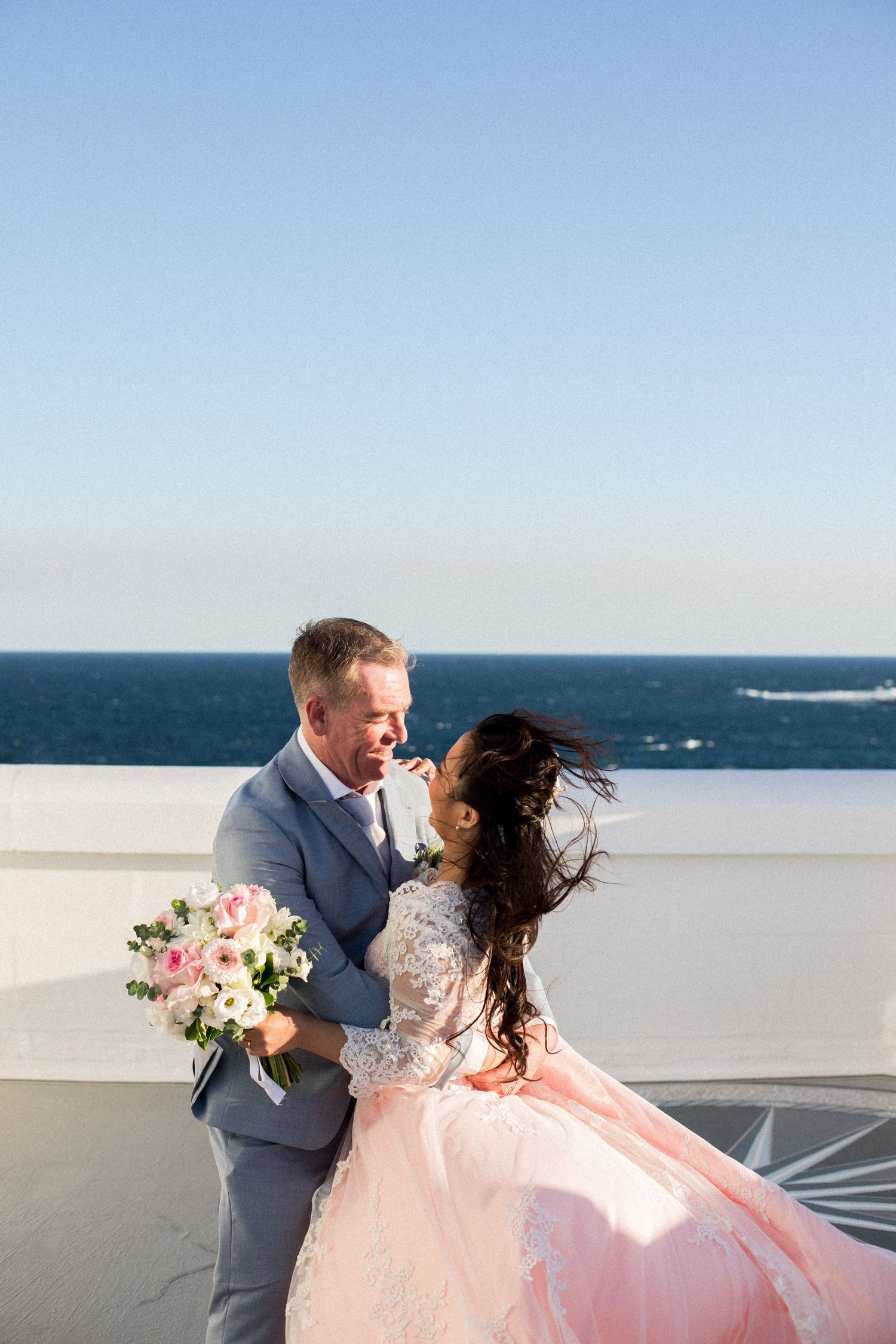 candid wedding couple photo in sydney by sam haber