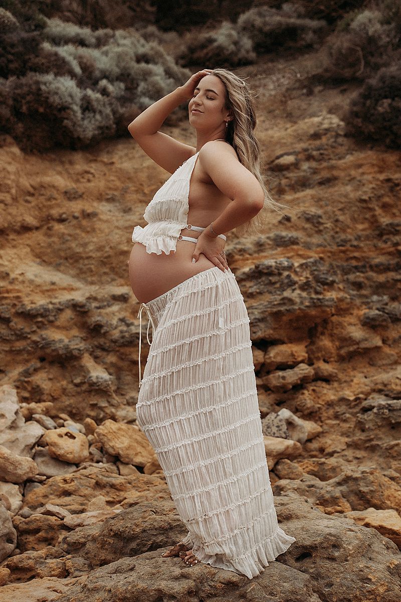 torquay surf beach maternity photoshoot rocky point geelong maternity photographer