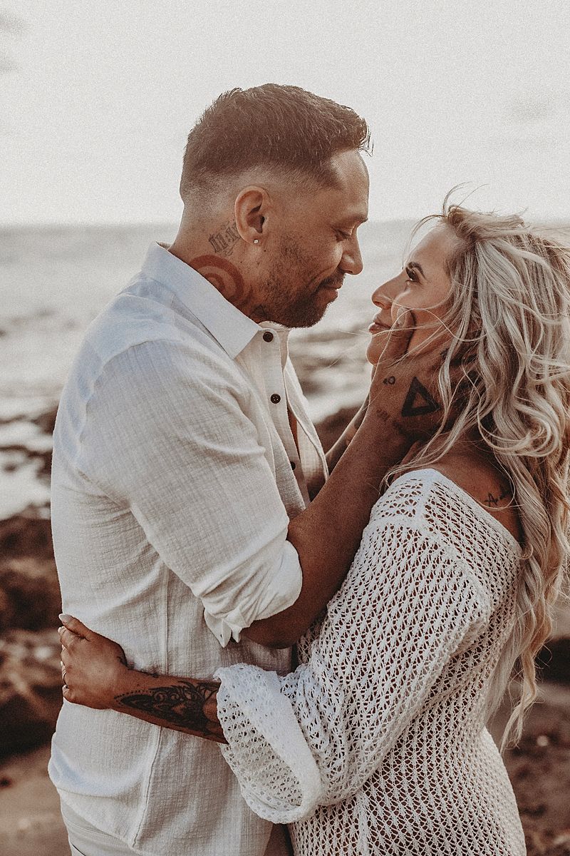 couple photo shoot at beach, geelong couple photographer