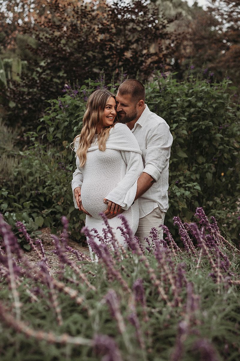 geelong maternity photographer, pregnancy shoot in  geelong botanical garden