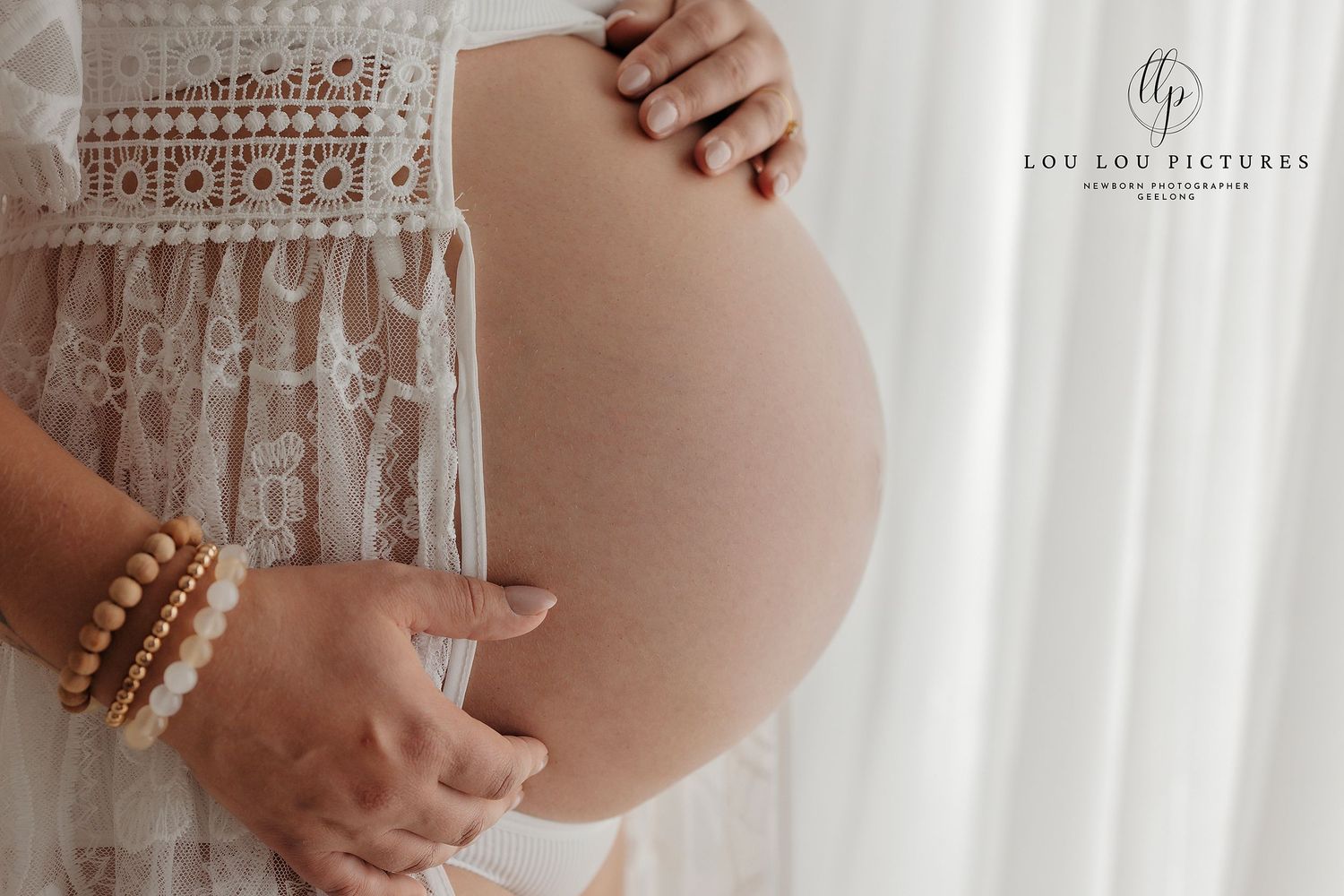 Geelong Maternity photographer, Geelong newborn photographer, newborn photographer Geelong, maternity photographer Geelong Armstrong creek