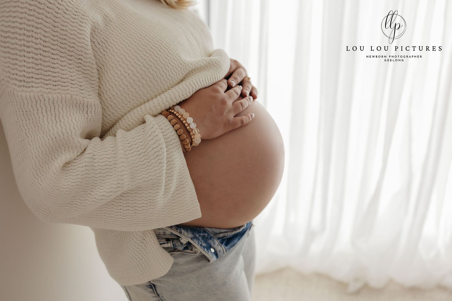 Geelong Maternity photographer, Geelong newborn photographer, newborn photographer Geelong, maternity photographer Geelong Armstrong creek