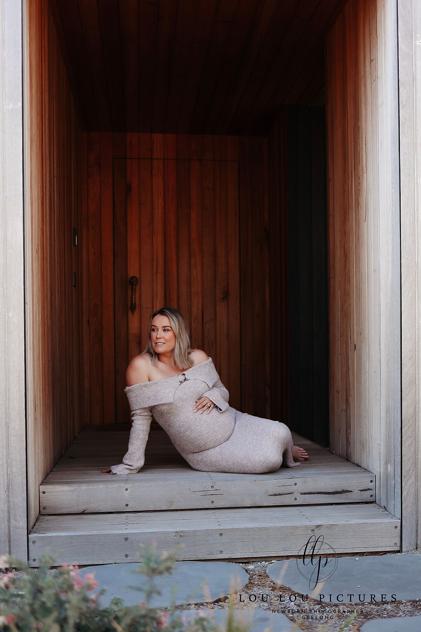 Geelong Maternity photographer, Geelong newborn photographer, newborn photographer Geelong, maternity photographer Geelong Armstrong creek