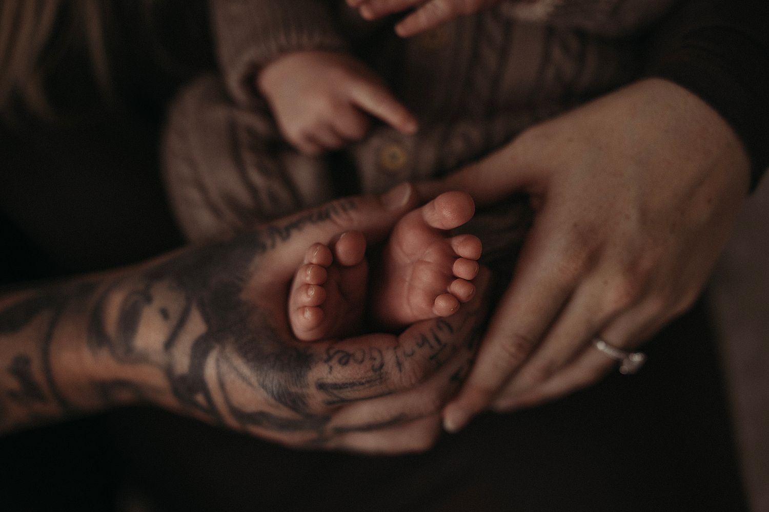 newborn geelong photographer capturing baby details