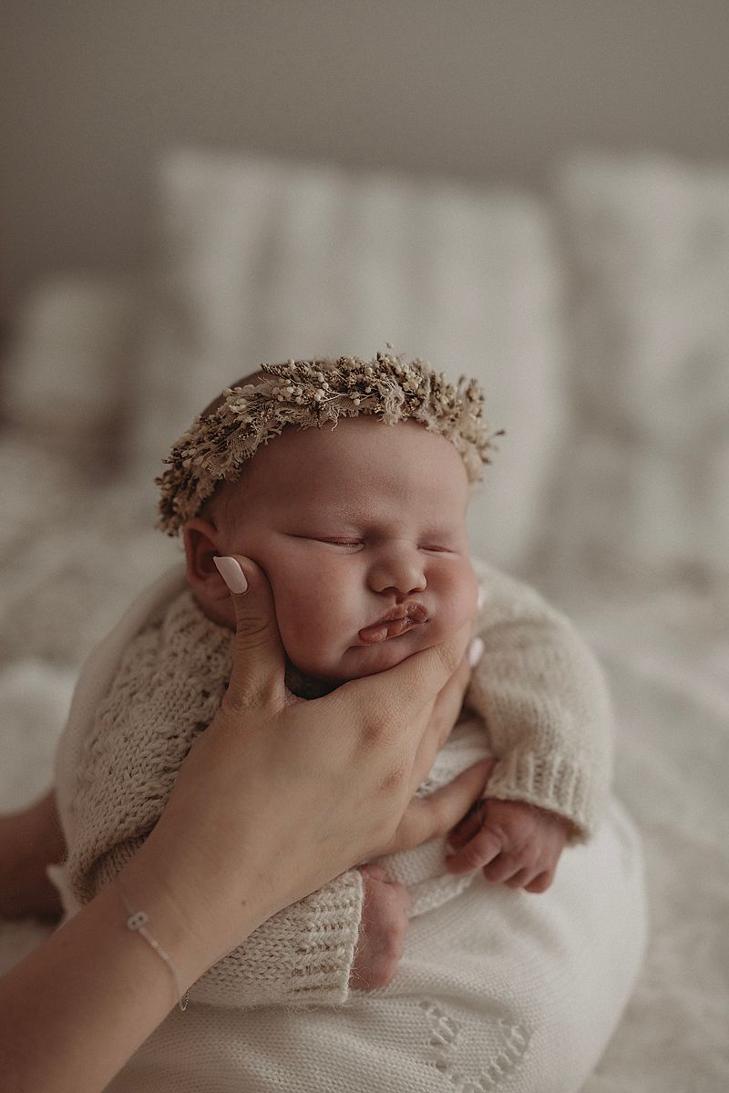 second-time-mum-irish-twins-during-photoshoot-in-geelong