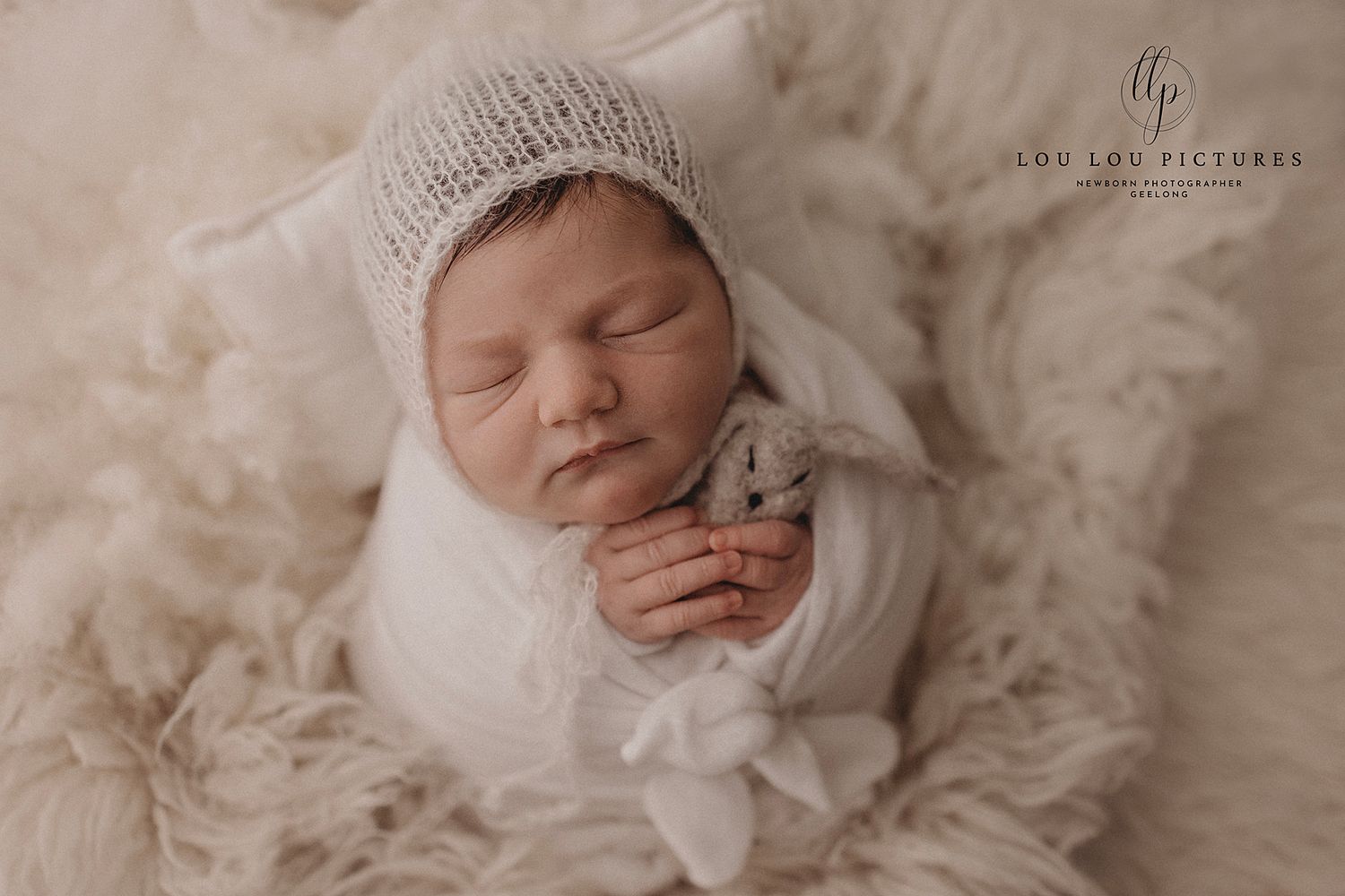 Geelong newborn photographer, newborn photography Geelong, Geelong Victoria Newborn photographer, best Geelong newborn photographer