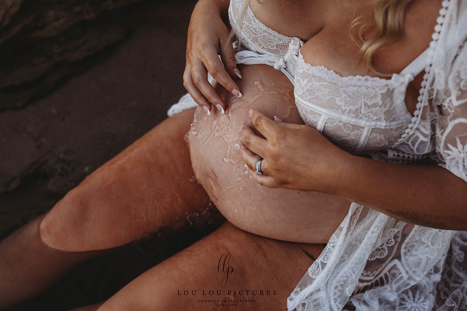Geelong Maternity photographer, Geelong newborn photographer, newborn photographer Geelong, maternity photographer Geelong Armstrong creek