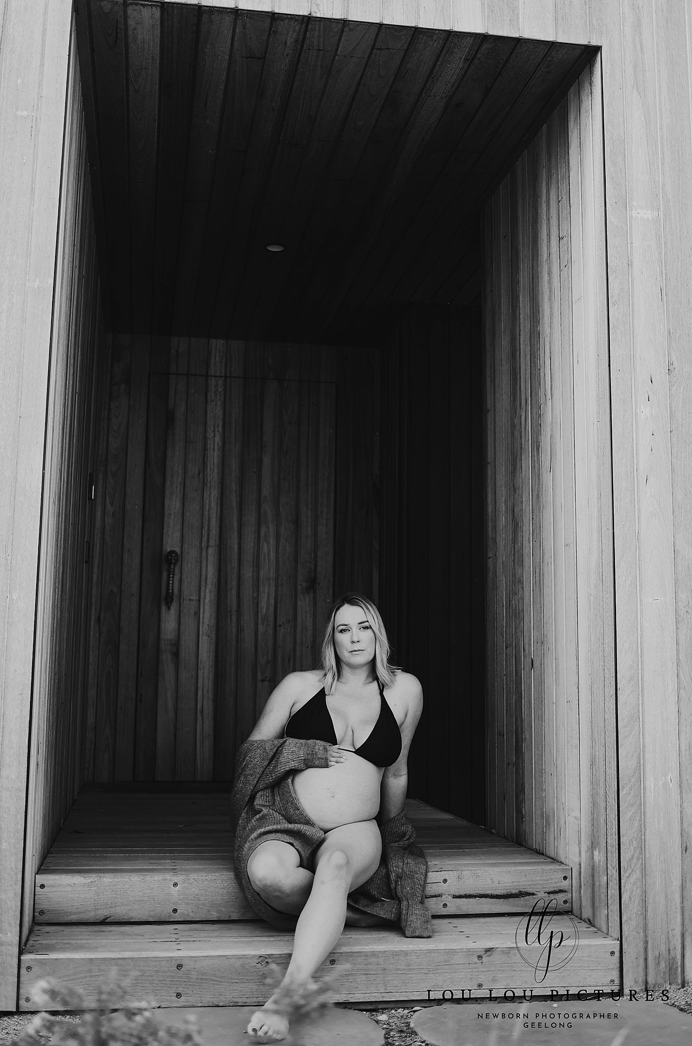 Geelong Maternity photographer, Geelong newborn photographer, newborn photographer Geelong, maternity photographer Geelong Armstrong creek