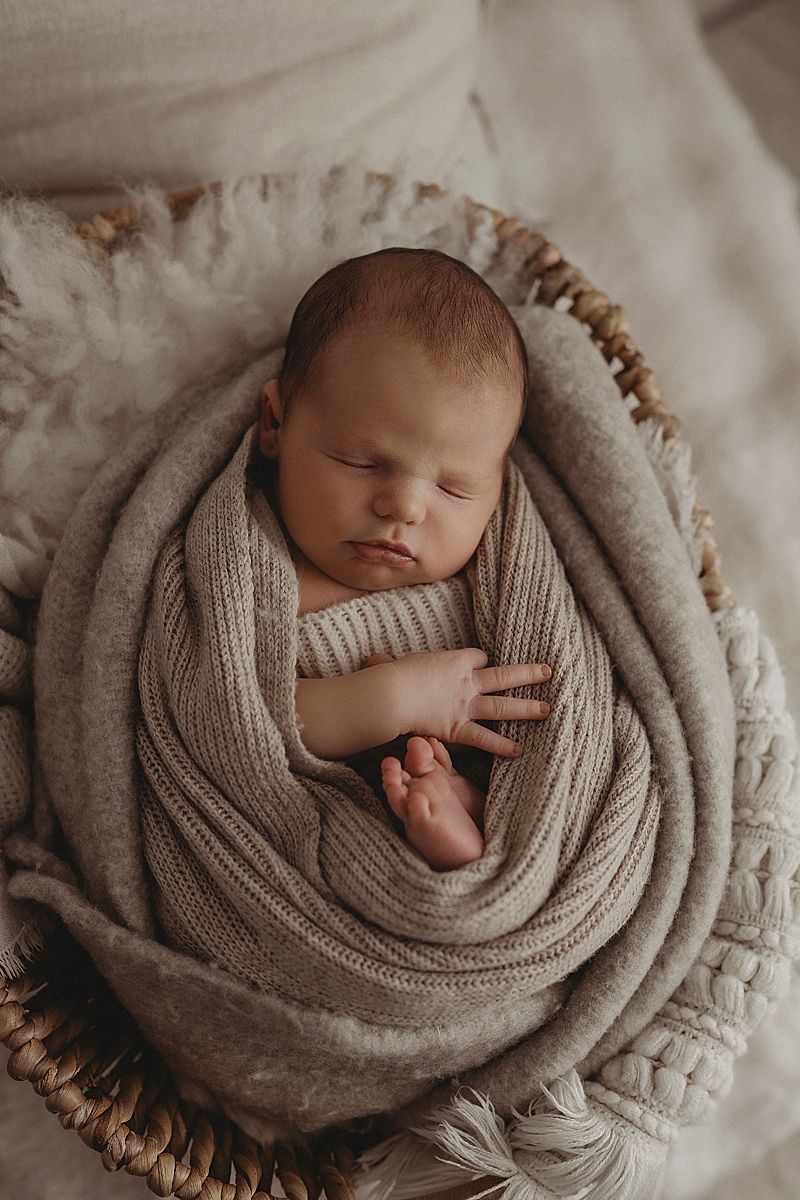 natural-newborn-photography-geelong-armstrong-creek-studio