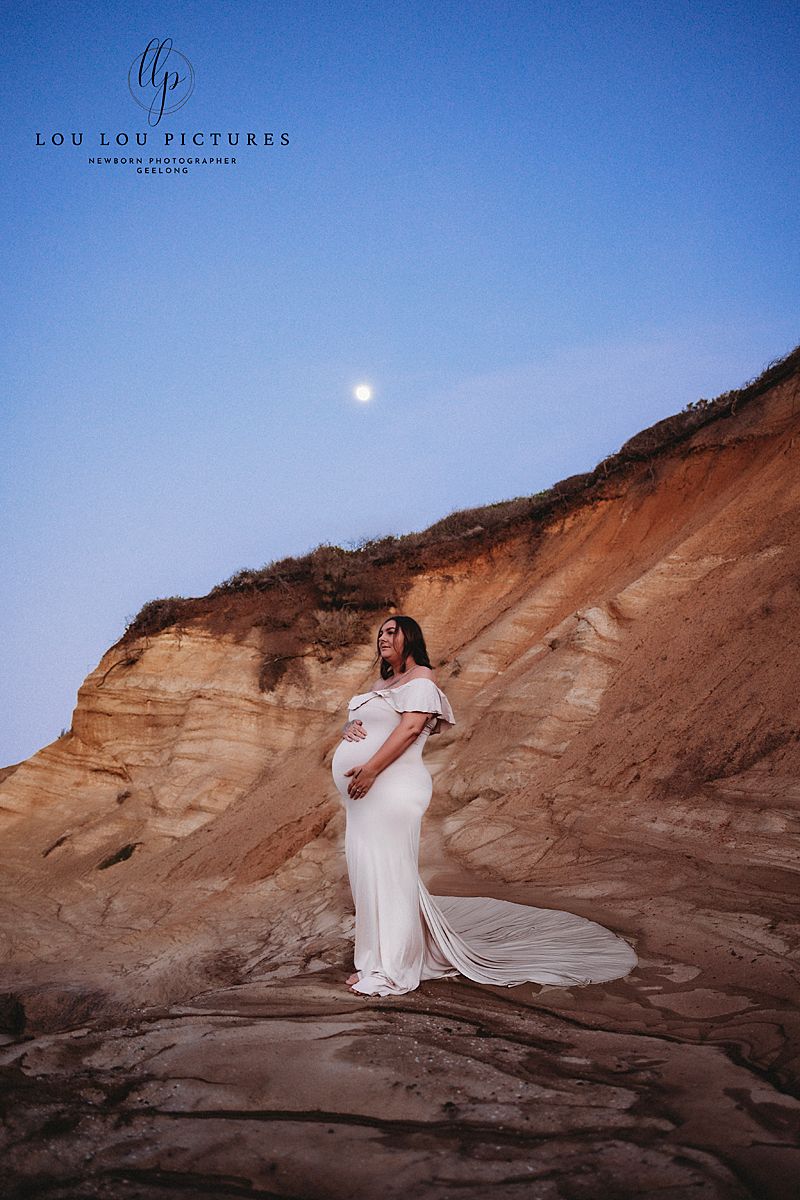 Geelong Maternity photographer, Geelong newborn photographer, newborn photographer Geelong, maternity photographer Geelong Armstrong creek
