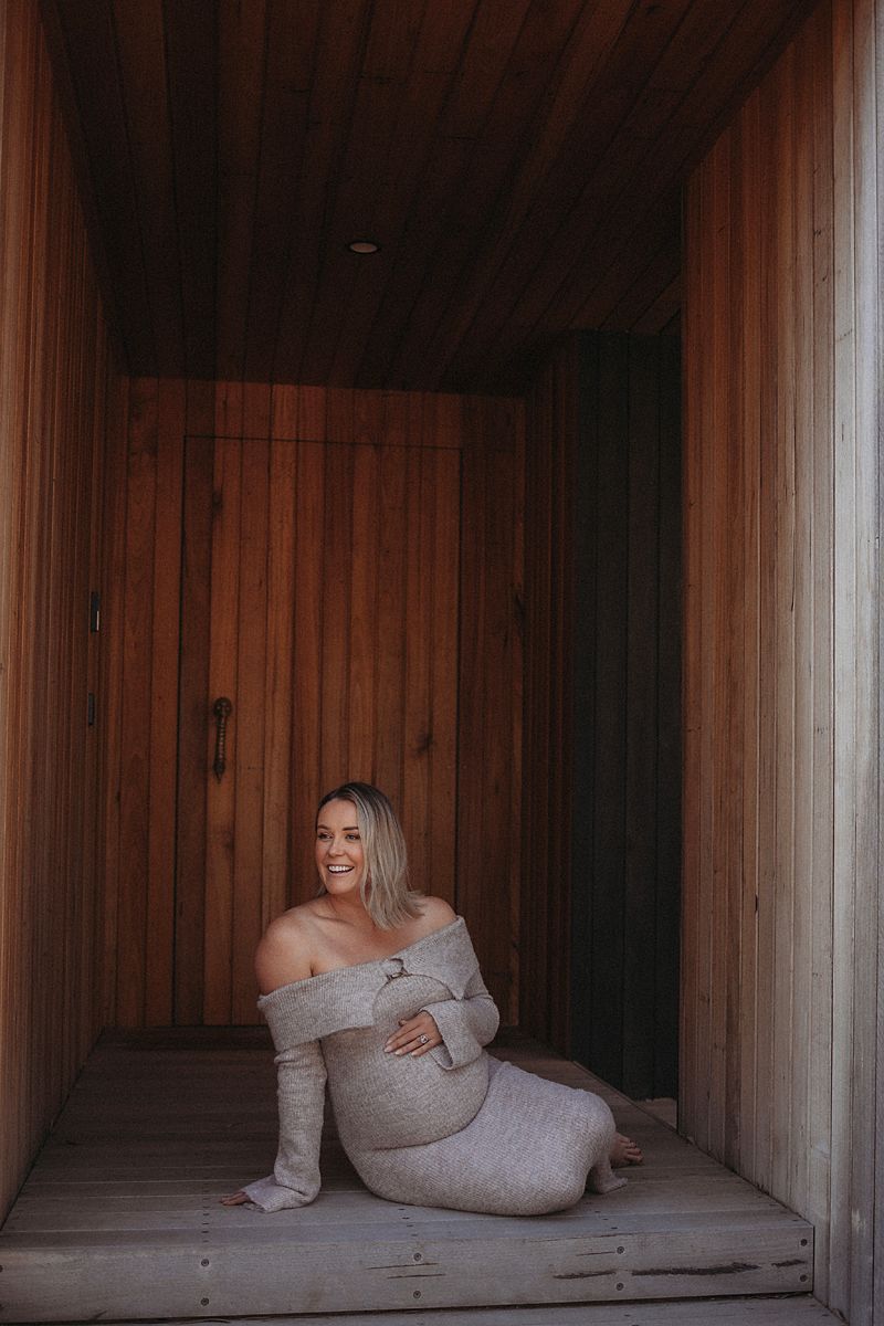 maternity session in the comfort of your own home and sacred space geelong