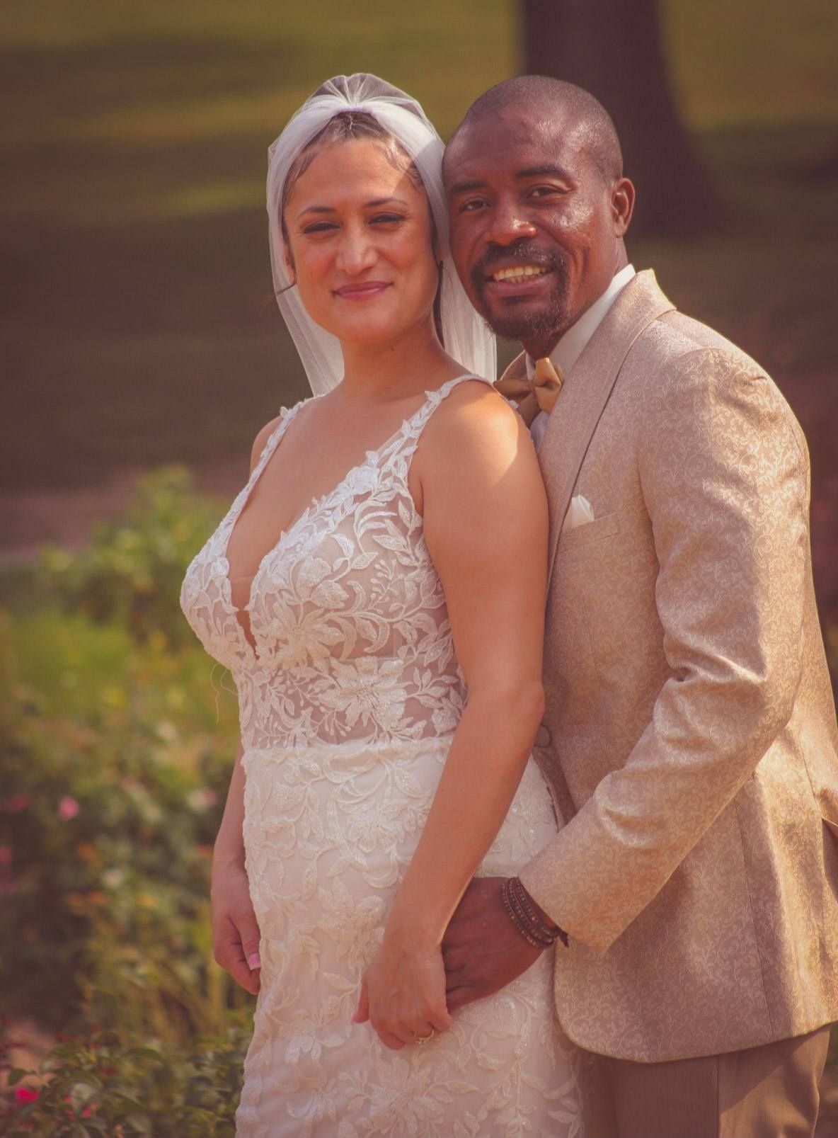 Wedding portrait of couple at Rose Garden of Grandview Park, Sioux City, Iowa